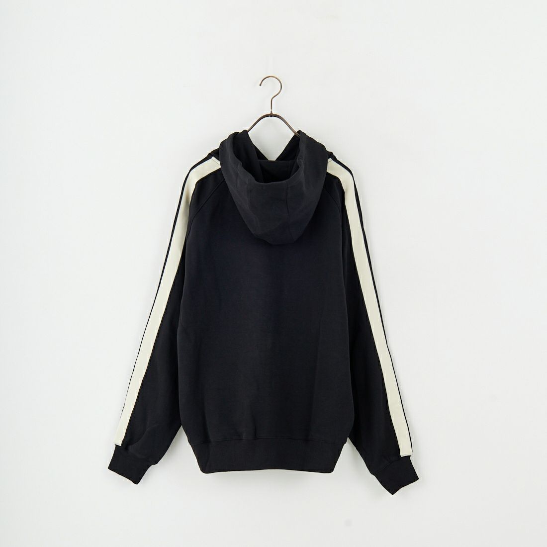 BALR. [ボーラー] テープフーディ [B12611162] JET BLACK