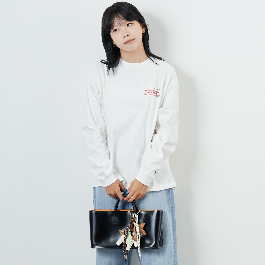 The Endless Summer [エンドレスサマー] CALIFORNIA PIZZA DINER ロングスリーブTシャツ [FH-25774328] 07 WHITE &&モデル身長：167cm 着用サイズ：S&&