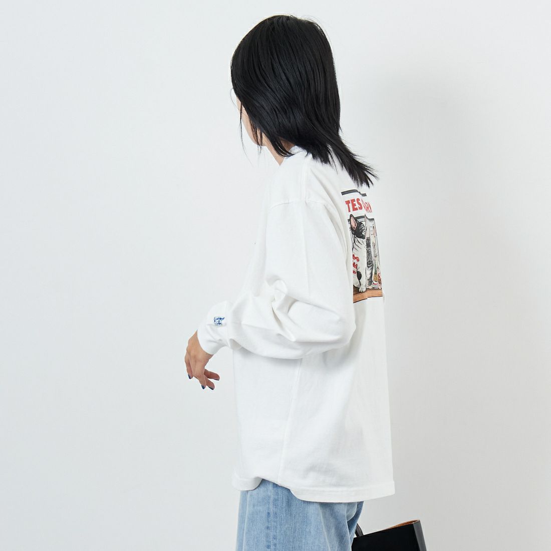 The Endless Summer [エンドレスサマー] CALIFORNIA PIZZA DINER ロングスリーブTシャツ [FH-25774328] 07 WHITE &&モデル身長：167cm 着用サイズ：S&&