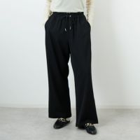 BLACK&&モデル身長：162cm 着用サイズ：36&&