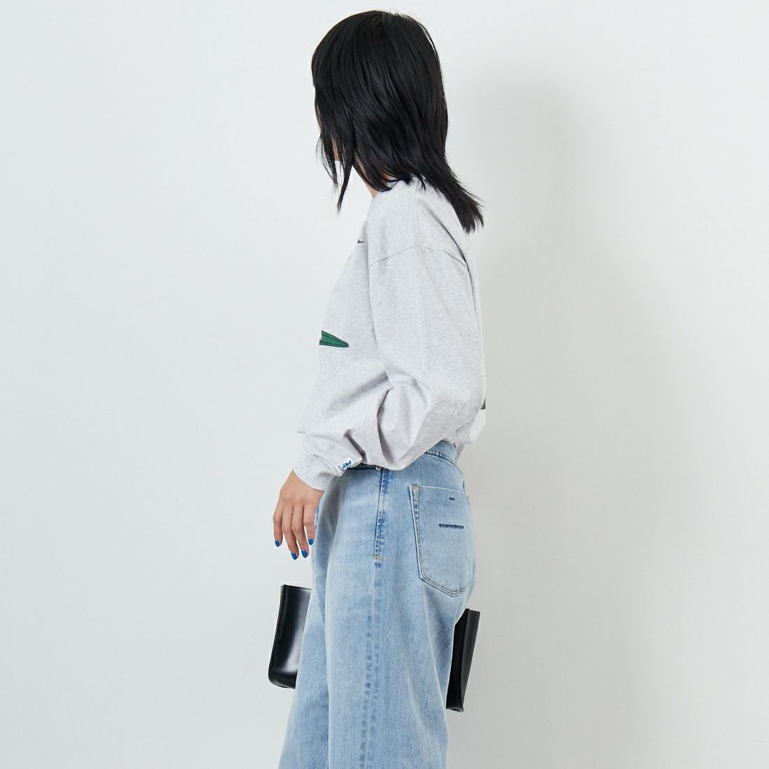 The Endless Summer [エンドレスサマー] 4カラーロゴプリント ロングスリーブTシャツ [FH-25774326] 03 MIX GRY &&モデル身長：167cm 着用サイズ：S&&