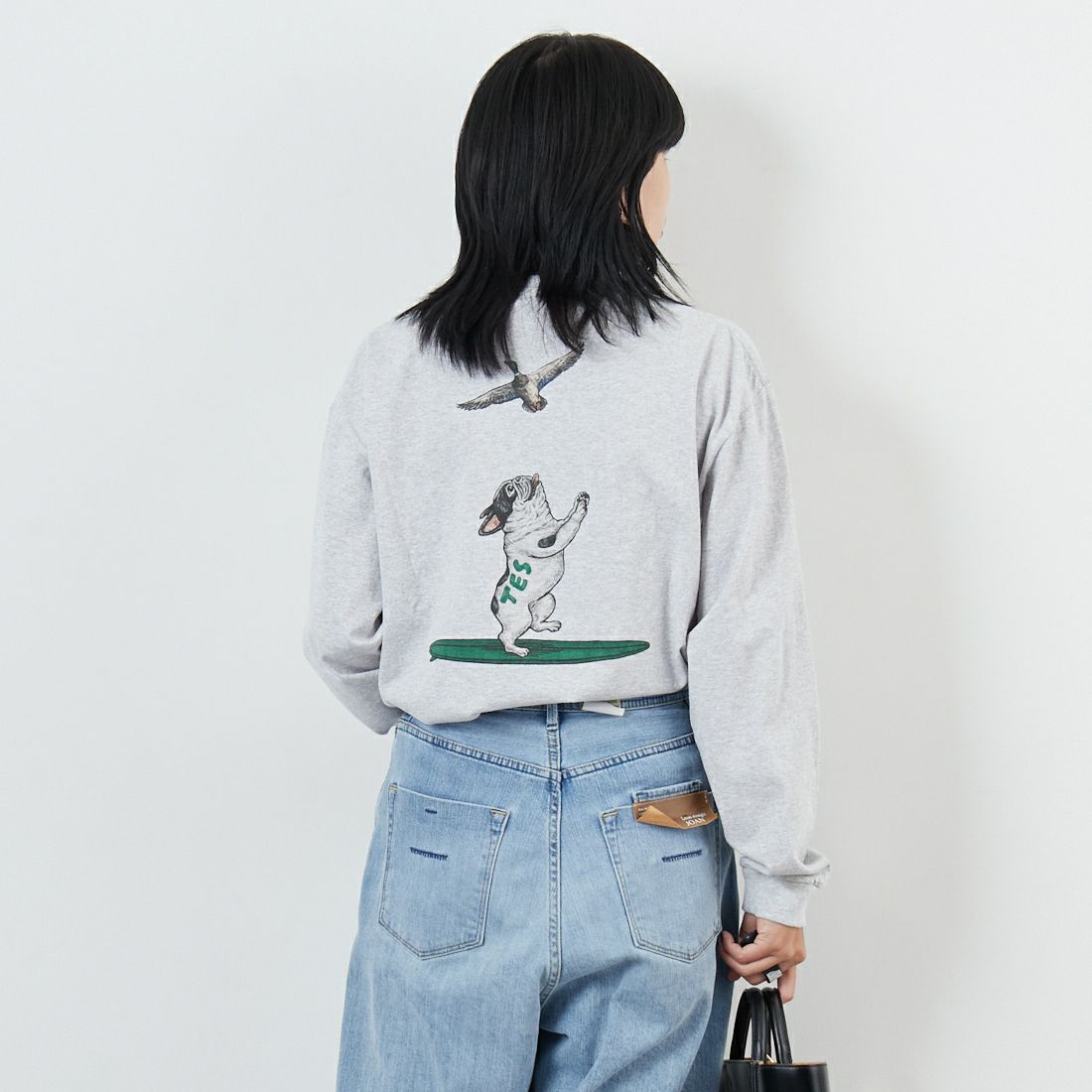 The Endless Summer [エンドレスサマー] 4カラーロゴプリント ロングスリーブTシャツ [FH-25774326] 03 MIX GRY &&モデル身長：167cm 着用サイズ：S&&