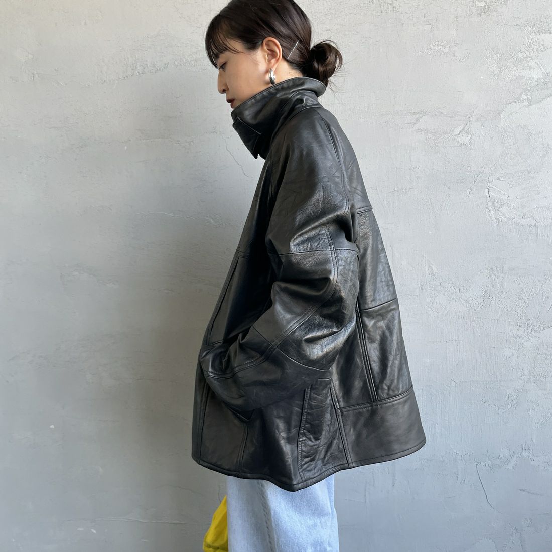 yoused [ユーズド] 別注 ドライバーズジャケット [JFY-244-092-JF] BLACK &&モデル身長：150cm 着用サイズ：0&&