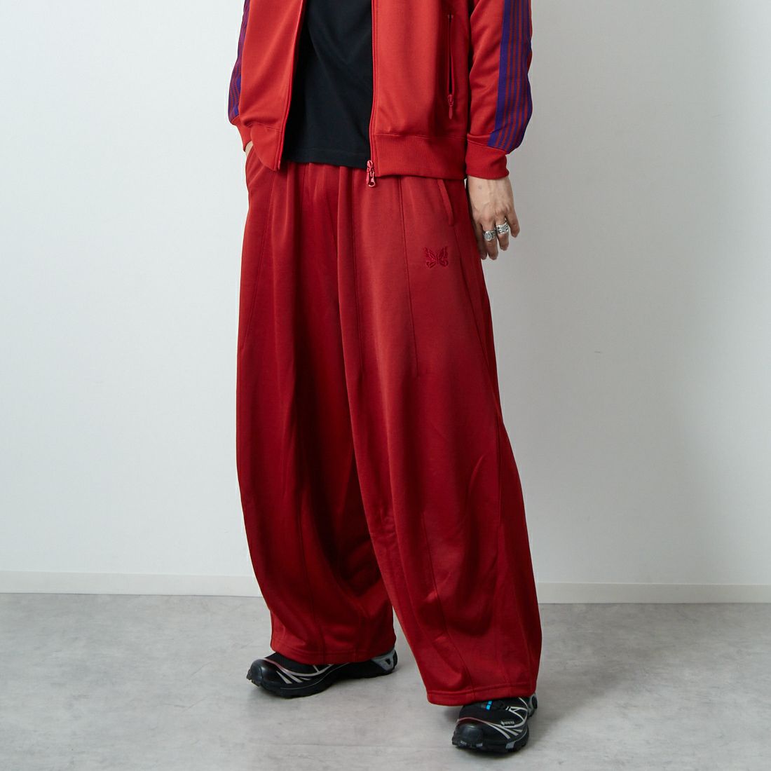A RED&&モデル身長：179cm 着用サイズ：XS&&