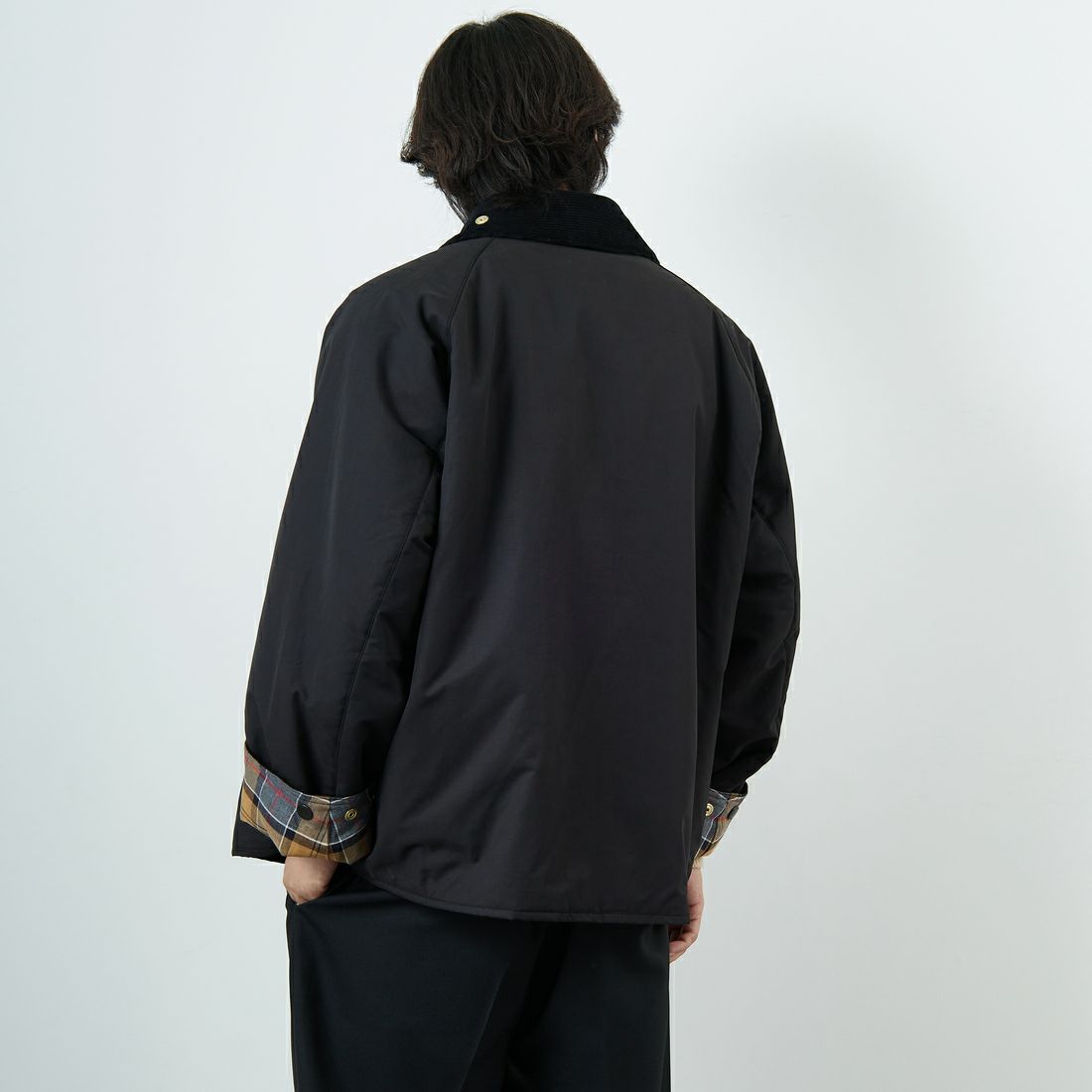 Barbour [バブアー] 別注 中綿入り TRANSPORT トランスポートジャケット [MCAS205-JF] BLACK &&モデル身長：179cm 着用サイズ：42&&