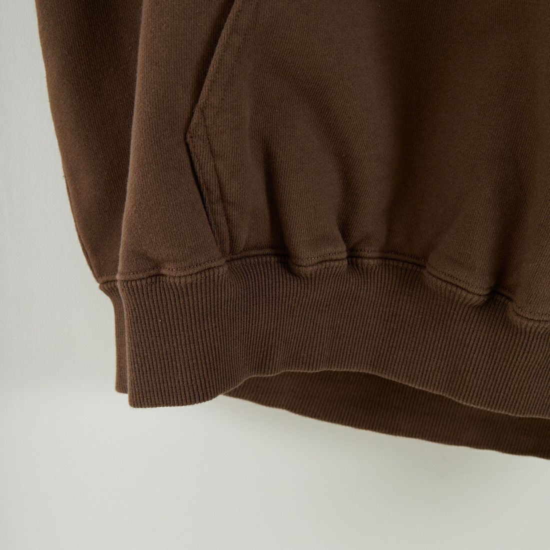 XLARGE [エクストララージ] スランテッドOG フーデッドスウェット [101253012003] BROWN