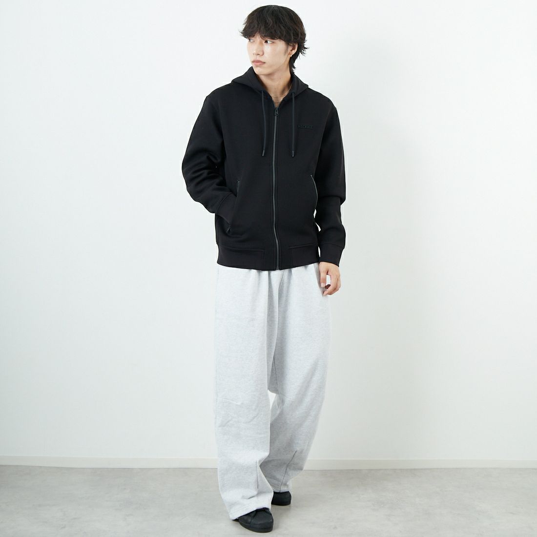 MACKAGE [マッカージュ] KRYSTOS ジップアップパーカー [10752707] BLACK &&モデル身長：179cm 着用サイズ：M&&