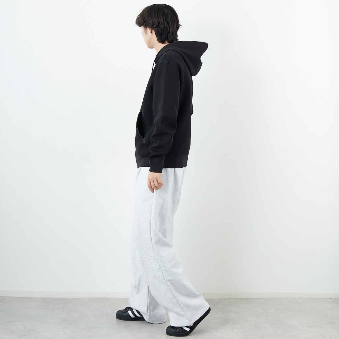 MACKAGE [マッカージュ] KRYSTOS ジップアップパーカー [10752707] BLACK &&モデル身長：179cm 着用サイズ：M&&