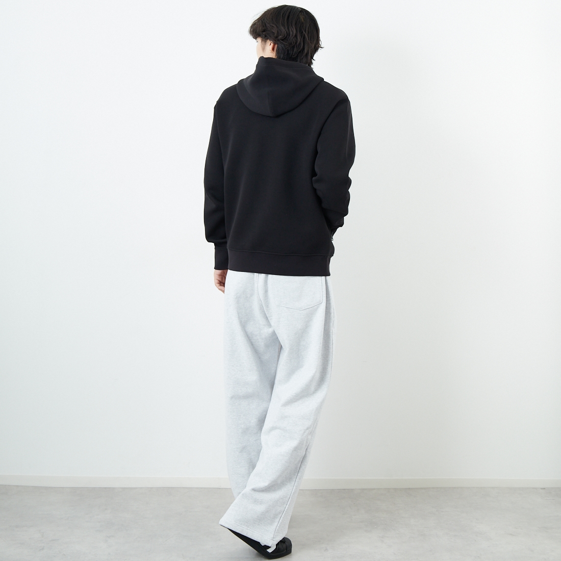 MACKAGE [マッカージュ] KRYSTOS ジップアップパーカー [10752707] BLACK &&モデル身長：179cm 着用サイズ：M&&