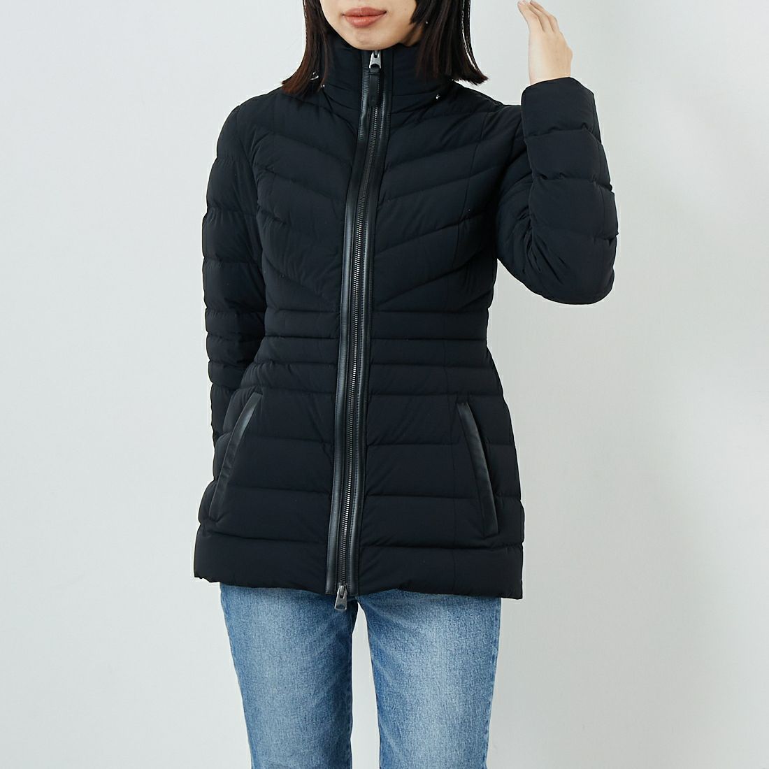 MACKAGE [マッカージュ] PATSY-BX ダウンジャケット [11752260] BLACK &&モデル身長：162cm 着用サイズ：XS&&