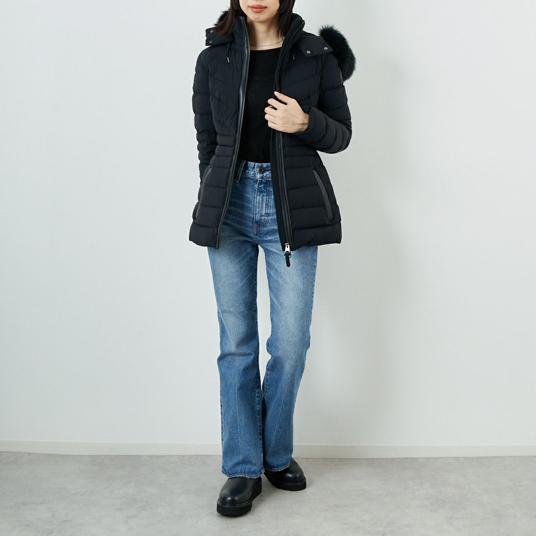 MACKAGE [マッカージュ] PATSY-BX ダウンジャケット [11752260] BLACK &&モデル身長：162cm 着用サイズ：XS&&