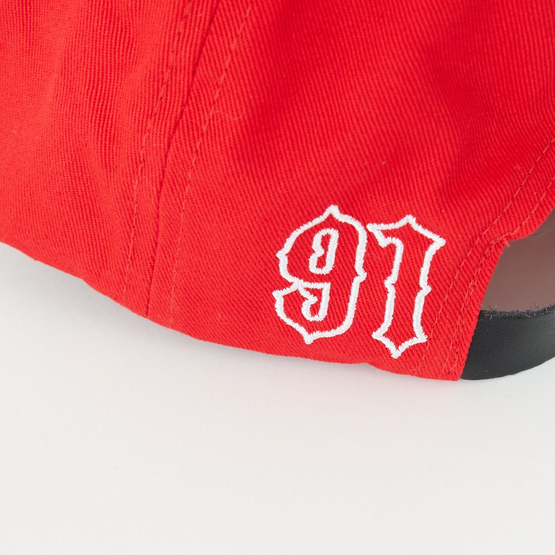 XLARGE [エクストララージ] オールドイングリッシュ 6パネルキャップ [101253051008] RED