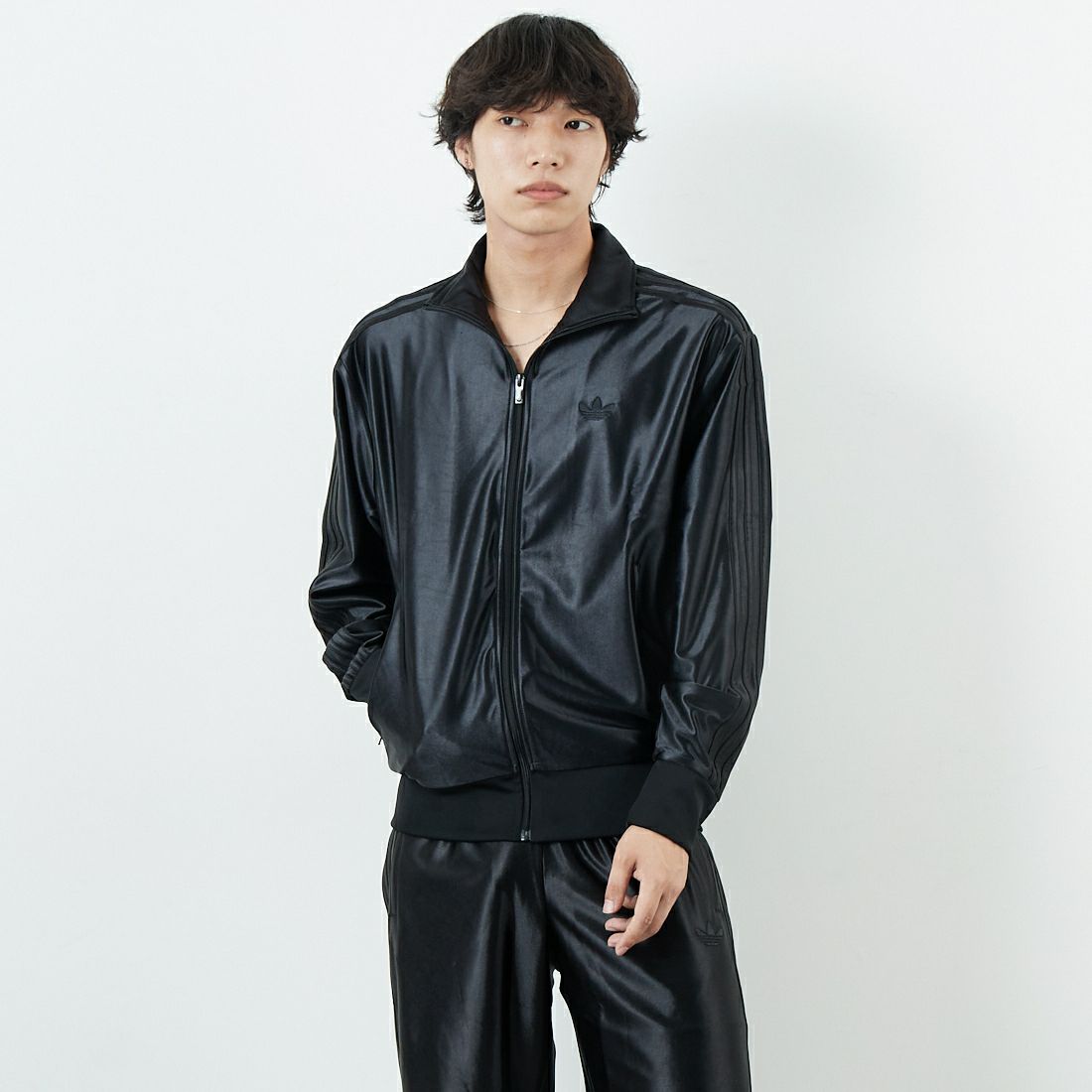 adidas Originals [アディダス オリジナルス] ファイヤーバード メタリックトラックトップ [I8613] JW5960 &&モデル身長：179cm 着用サイズ：M&&