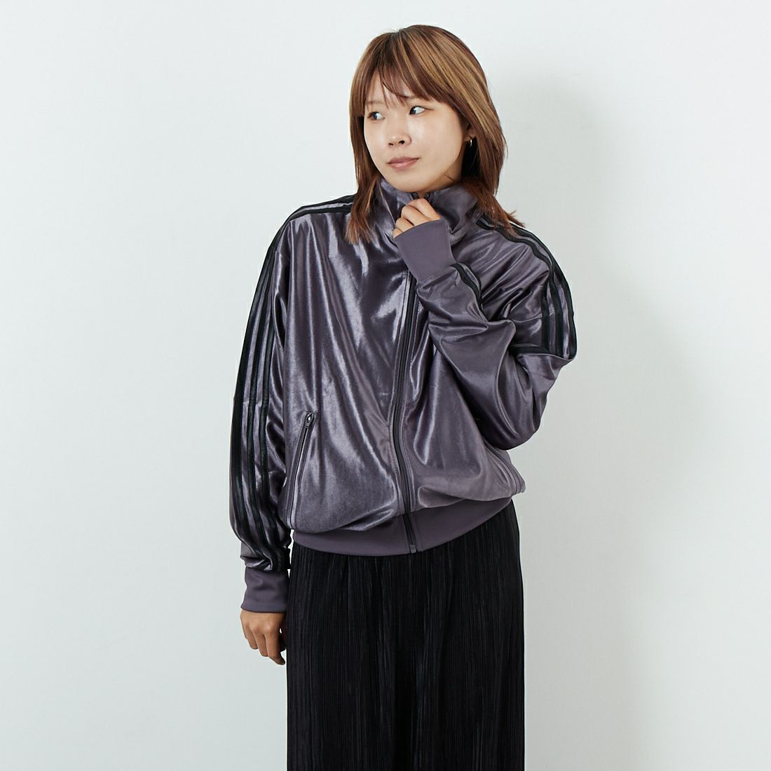 adidas Originals [アディダス オリジナルス] ファイヤーバード メタリックトラックトップ [I8613] JX1496 &&モデル身長：167cm 着用サイズ：XS&&