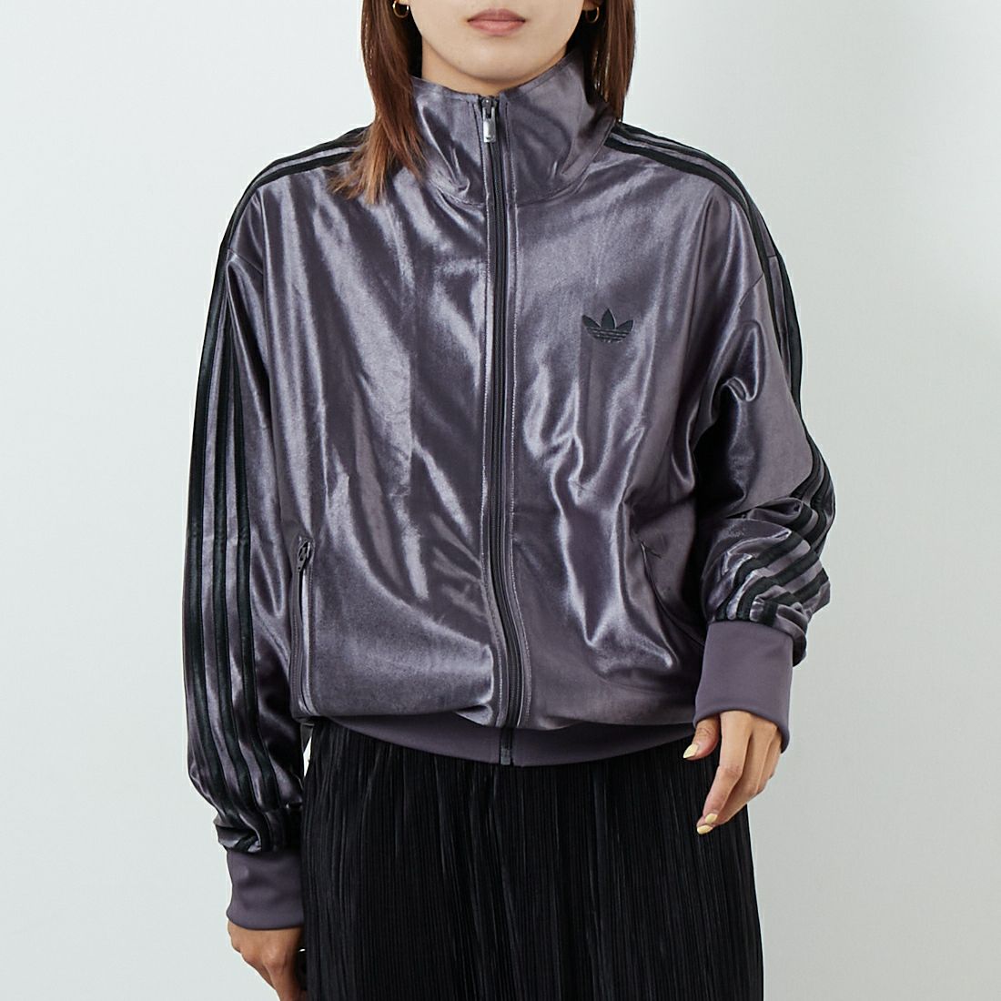 adidas Originals [アディダス オリジナルス] ファイヤーバード メタリックトラックトップ [I8613] JX1496 &&モデル身長：167cm 着用サイズ：XS&&