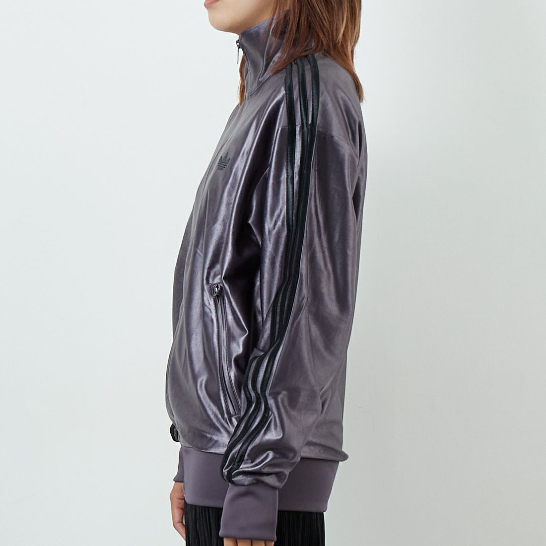 adidas Originals [アディダス オリジナルス] ファイヤーバード メタリックトラックトップ [I8613] JX1496 &&モデル身長：167cm 着用サイズ：XS&&