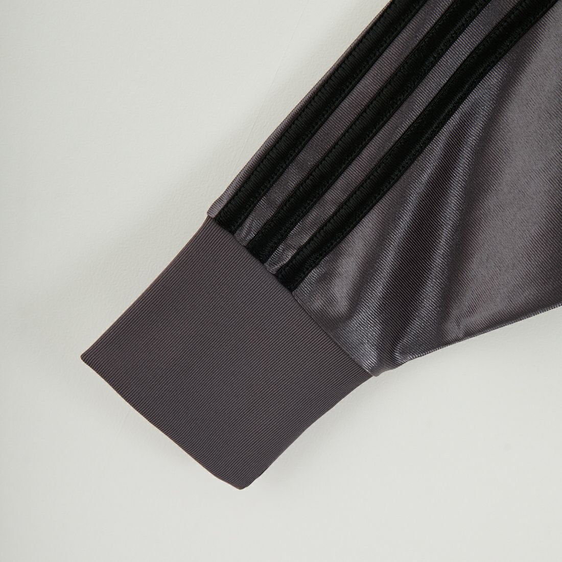 adidas Originals [アディダス オリジナルス] ファイヤーバード メタリックトラックトップ [I8613] JX1496