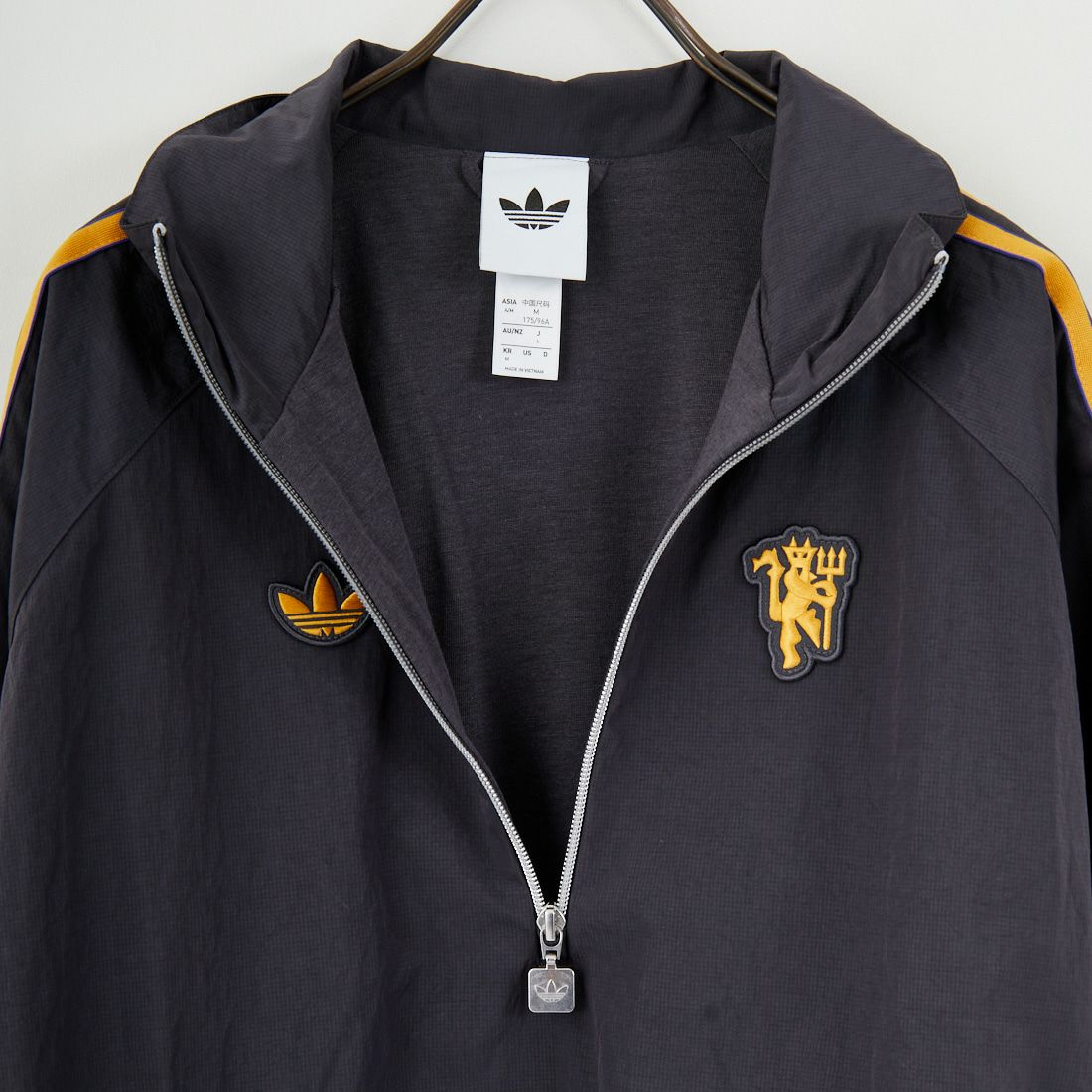 adidas Originals [アディダス オリジナルス] マンチェスター・ユナイテッドFC TERRACE ICONハーフジップジャケット [JUS88] JN2825