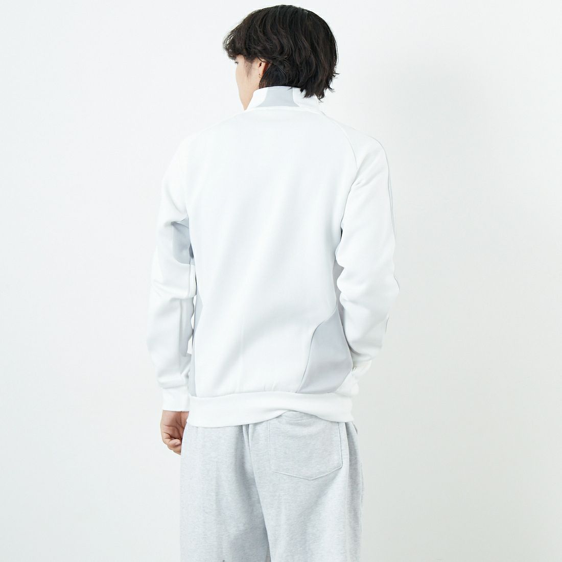 adidas Originals [アディダス オリジナルス] レアル･マドリード URBAN PURISTトラックトップ [KKW88] JN3069 &&モデル身長：179cm 着用サイズ：L&&