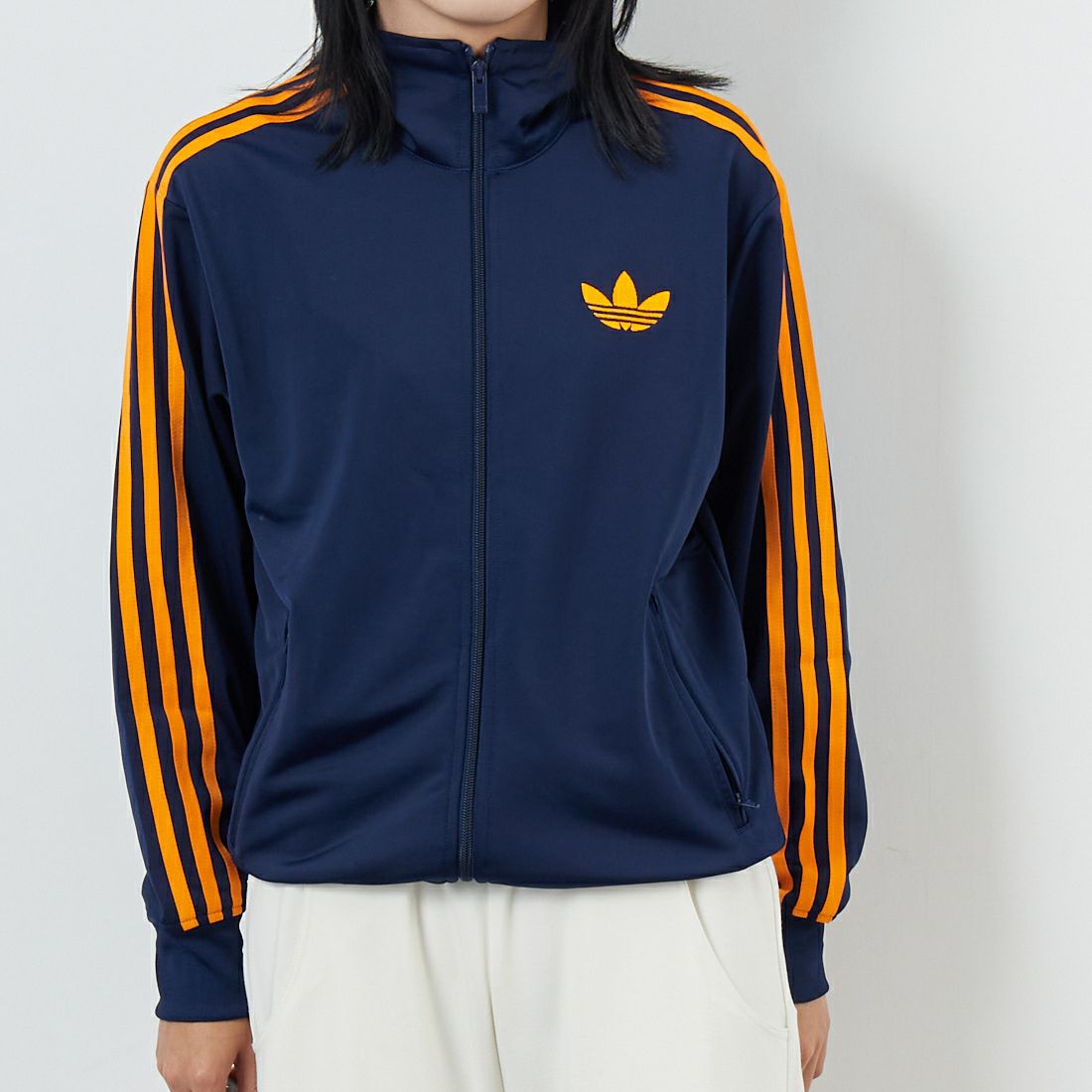 adidas Originals [アディダス オリジナルス] ファイヤーバード ルーズトラックトップ [KPT06] JW1247 &&モデル身長：167cm 着用サイズ：M&&
