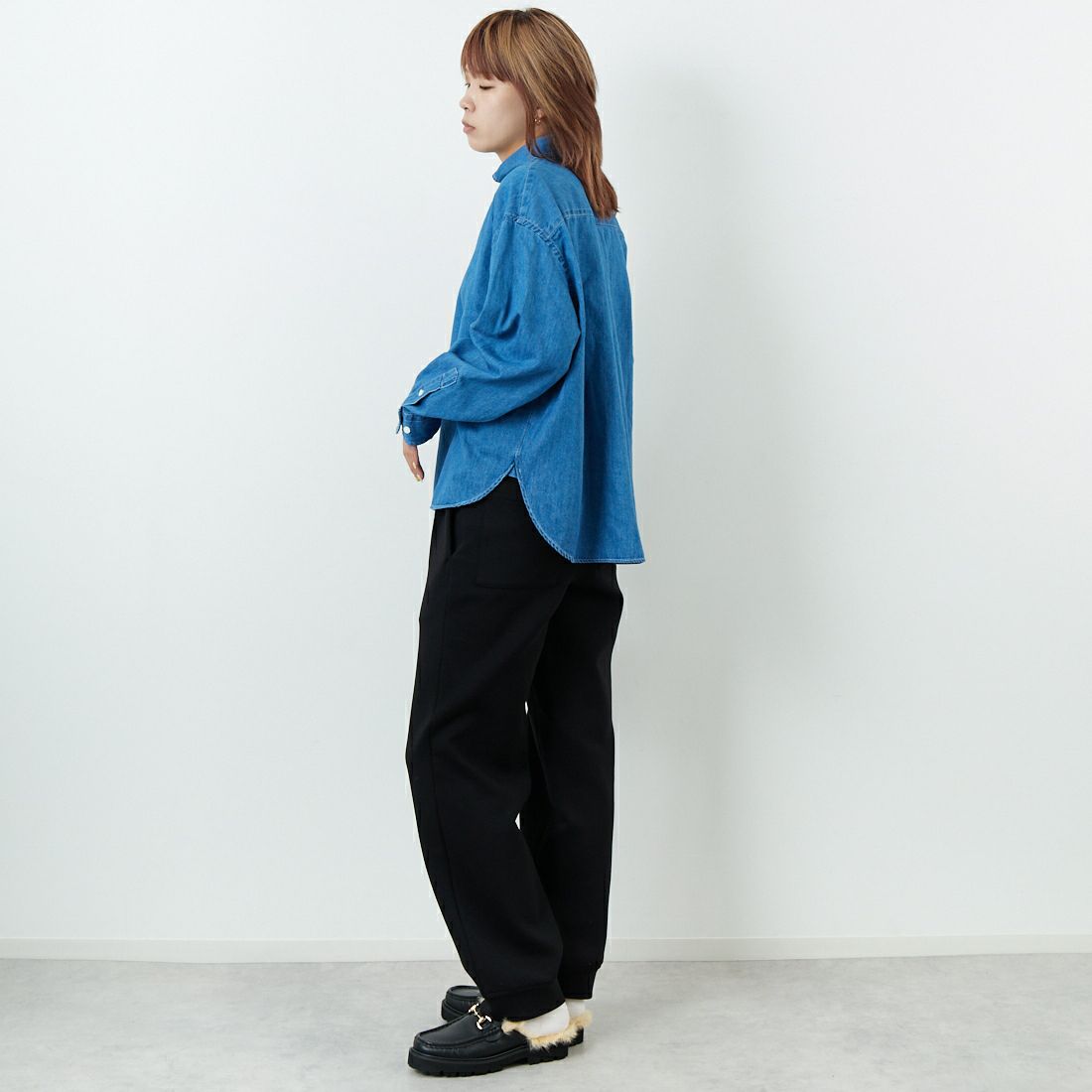 Gymphlex [ジムフレックス] ライトデニム ショートボタンダウンシャツ [GY-B0198SDM] BLEACH BLU &&モデル身長：167cm 着用サイズ：14&&