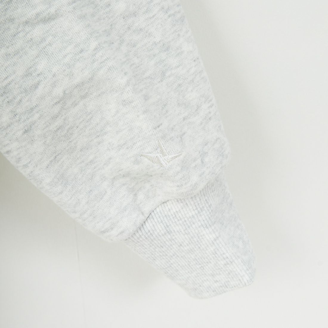 1PIU1UGUALE3 RELAX [ウノ ピゥ ウノ ウグァーレ トレ] グラデーションラインストーン スウェットパーカー [USO-25155] SN12 OATME