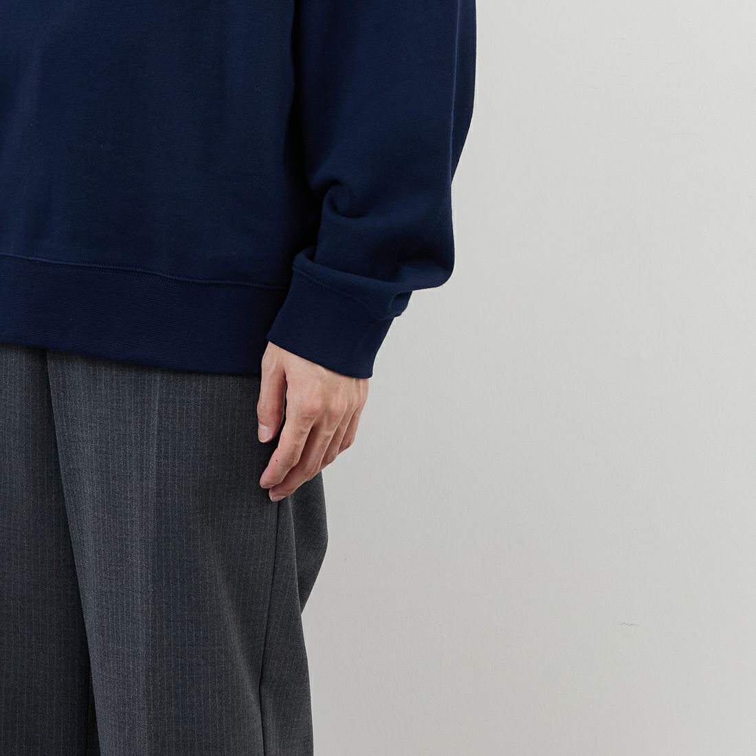 LACOSTE [ラコステ] ハイネックハーフジップスウェット [SH9774] 166 NAVY B &&モデル身長：168cm 着用サイズ：5&&