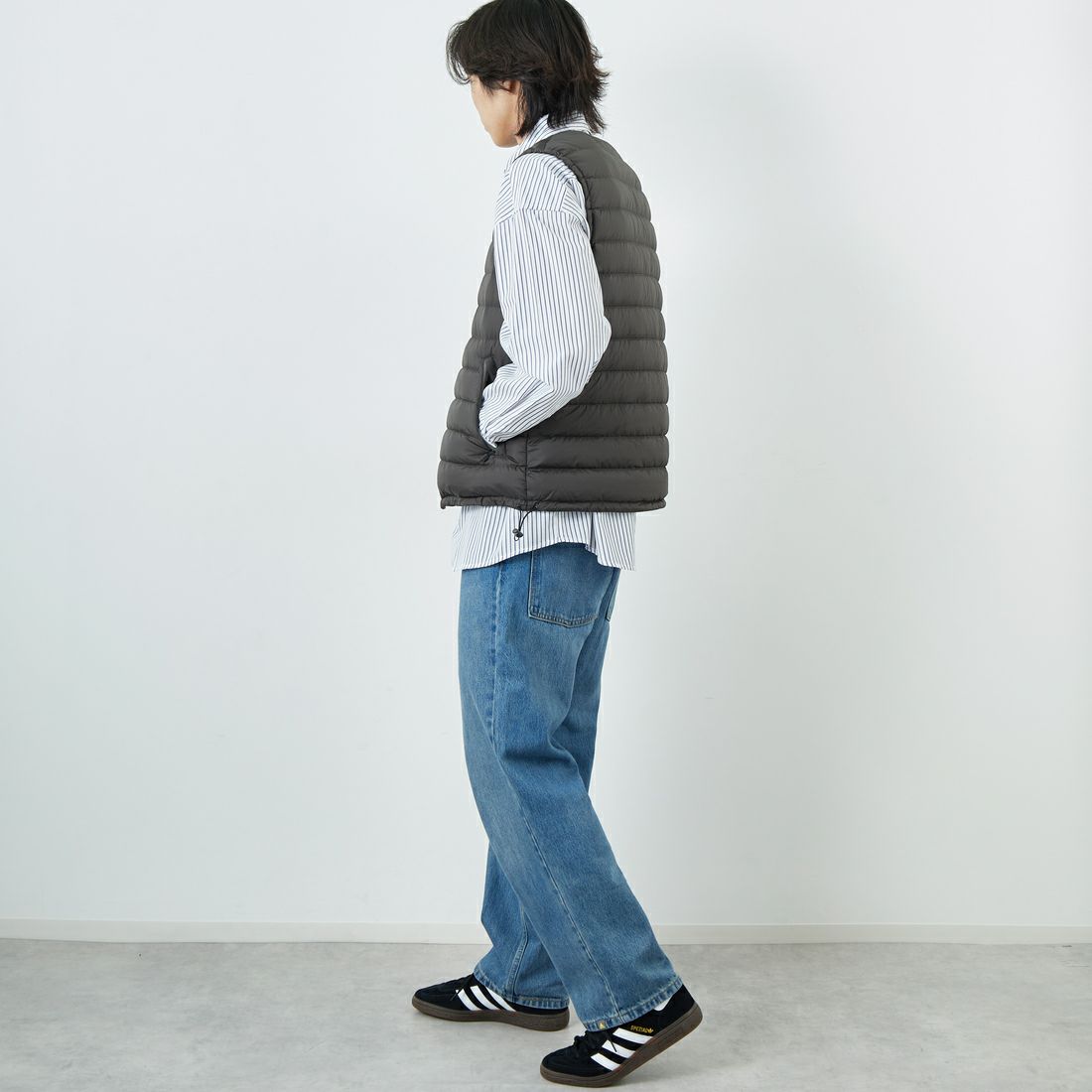 DANTON [ダントン] インナーダウン クルーネックベスト [DT-A0026RRT] IRON &&モデル身長：179cm 着用サイズ：L&&