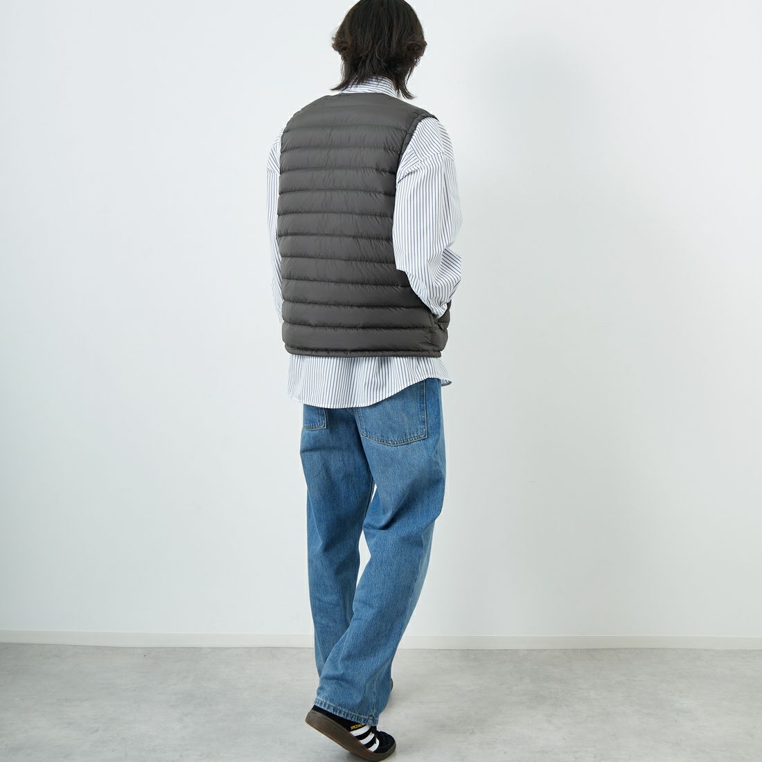 DANTON [ダントン] インナーダウン クルーネックベスト [DT-A0026RRT] IRON &&モデル身長：179cm 着用サイズ：L&&