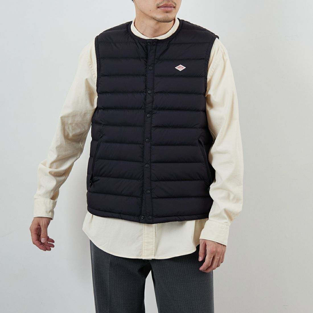 DANTON [ダントン] インナーダウン クルーネックベスト [DT-A0026RRT] BLACK &&モデル身長：168cm 着用サイズ：M&&