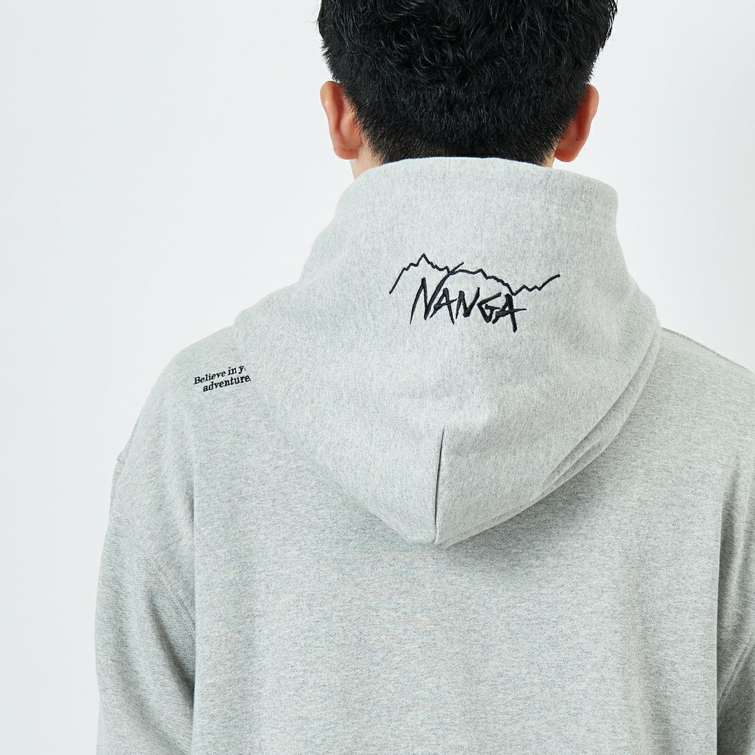 JEANSFACTORY × NANGA [ジーンズファクトリー × ナンガ] 別注 フードロゴ刺繍 スウェットパーカー [NW2504-JF] GRAY