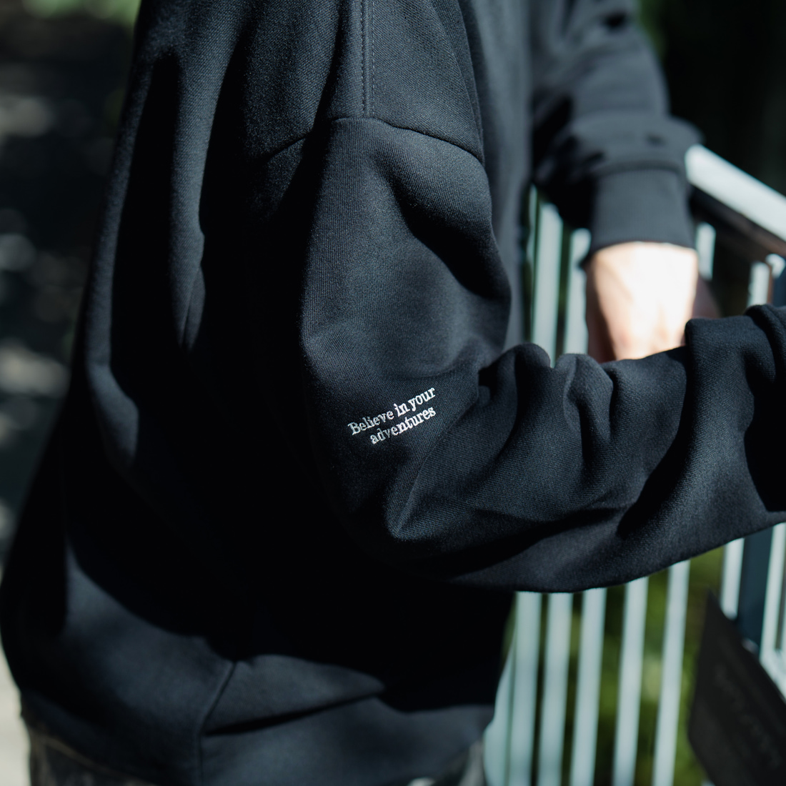 JEANSFACTORY × NANGA [ジーンズファクトリー × ナンガ] 別注 ワンポイント刺繍ロゴ ドローコードスウェット [NW2507-JF] BLACK
