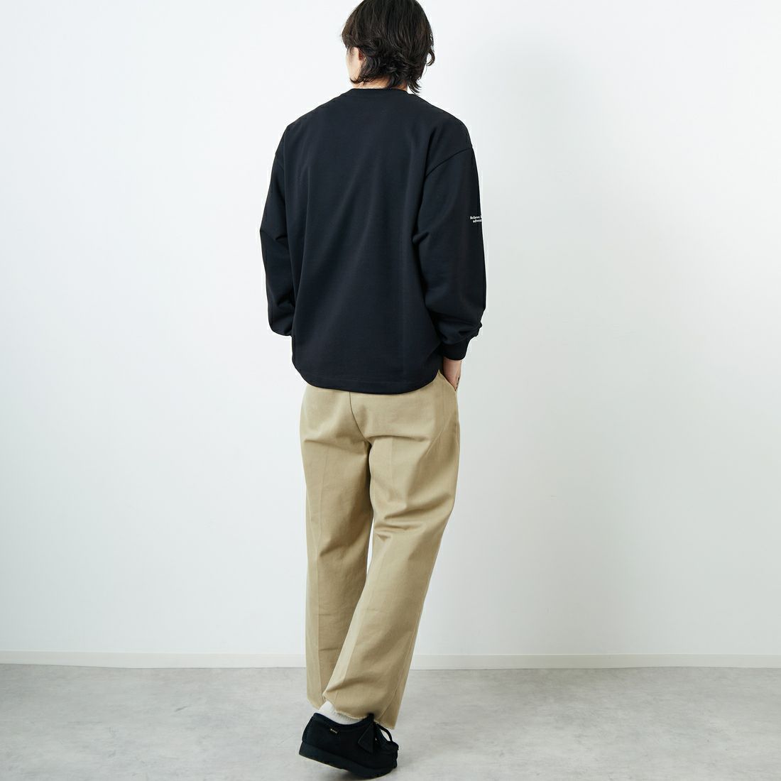 JEANSFACTORY × NANGA [ジーンズファクトリー × ナンガ] 別注 ワンポイント刺繍ロゴ ドローコードスウェット [NW2507-JF] BLACK &&モデル身長：179cm 着用サイズ：L&&