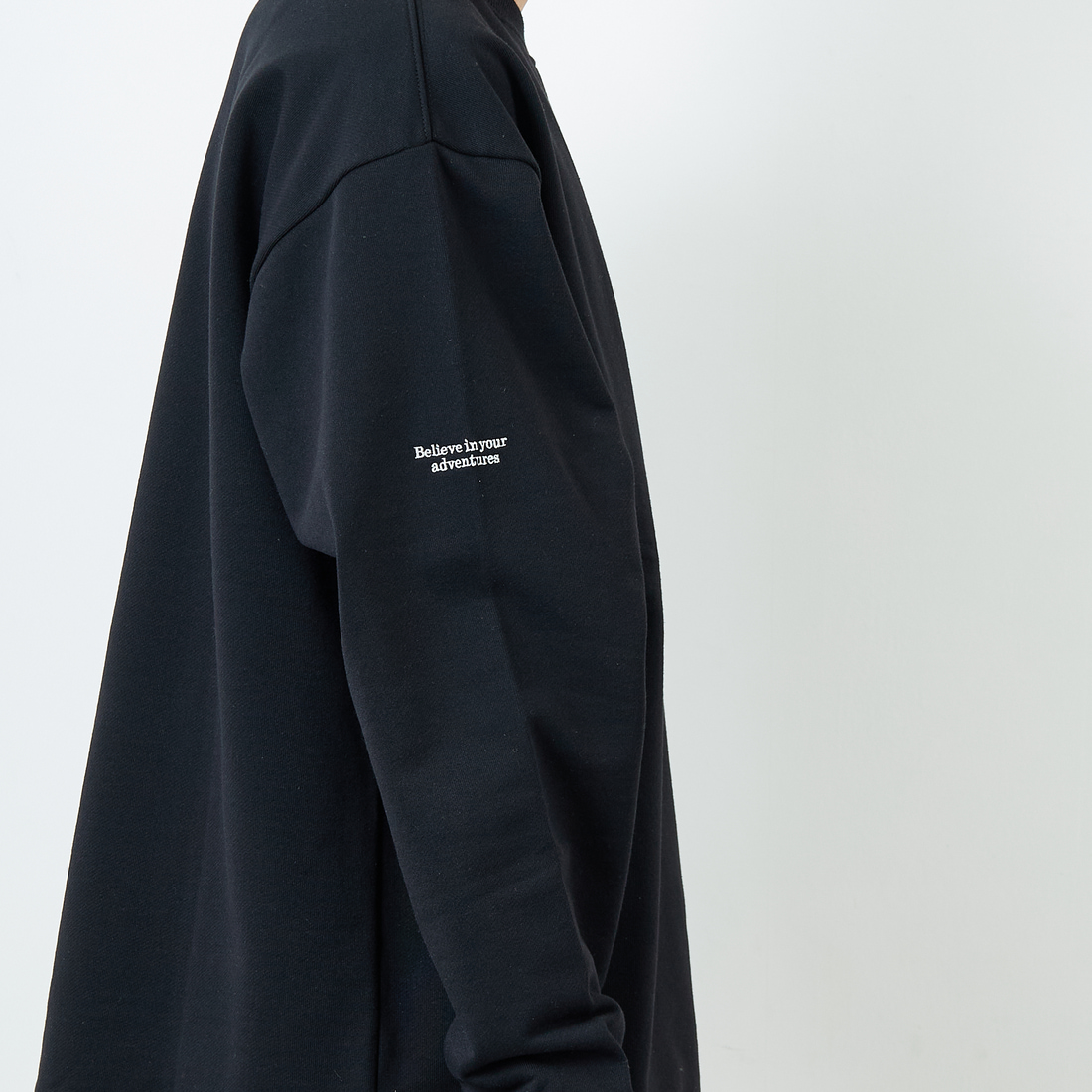 JEANSFACTORY × NANGA [ジーンズファクトリー × ナンガ] 別注 ワンポイント刺繍ロゴ ドローコードスウェット [NW2507-JF] BLACK