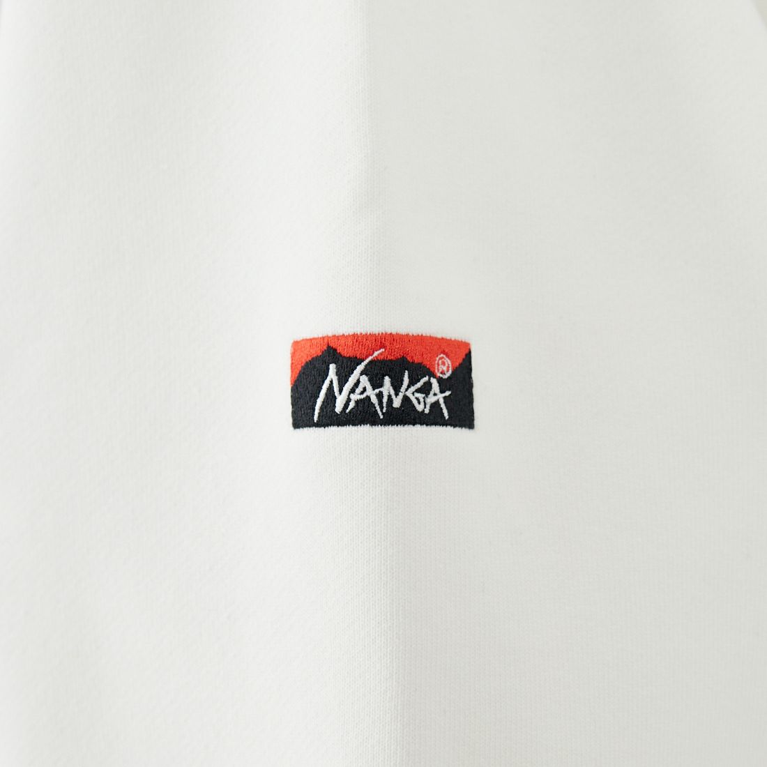 JEANSFACTORY × NANGA [ジーンズファクトリー × ナンガ] 別注 ワンポイント刺繍ロゴ ドローコードスウェット [NW2507-JF] WHITE
