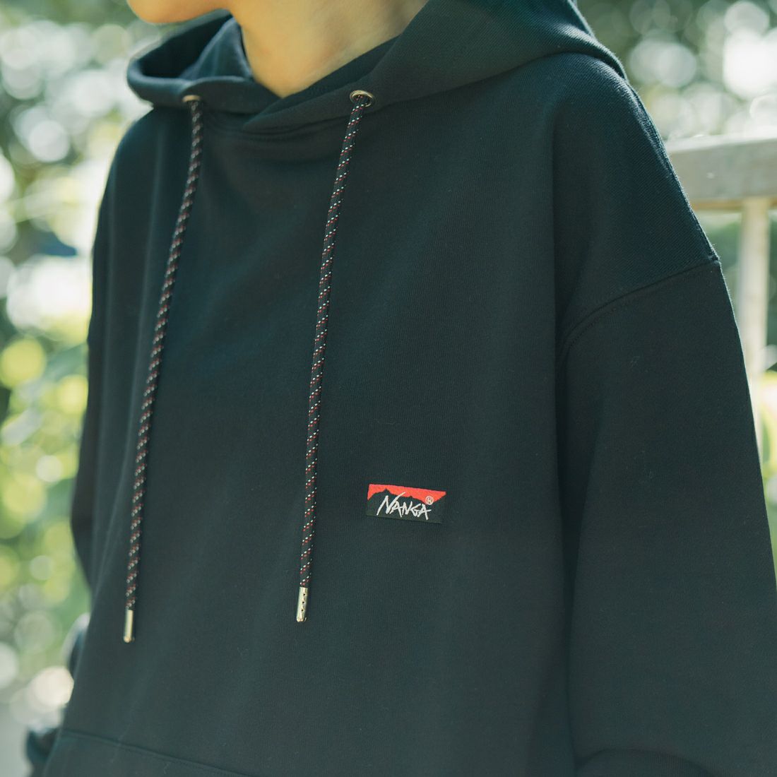 JEANSFACTORY × NANGA [ジーンズファクトリー × ナンガ] 別注 フードロゴ刺繍 スウェットパーカー [NW2504-JF] BLACK