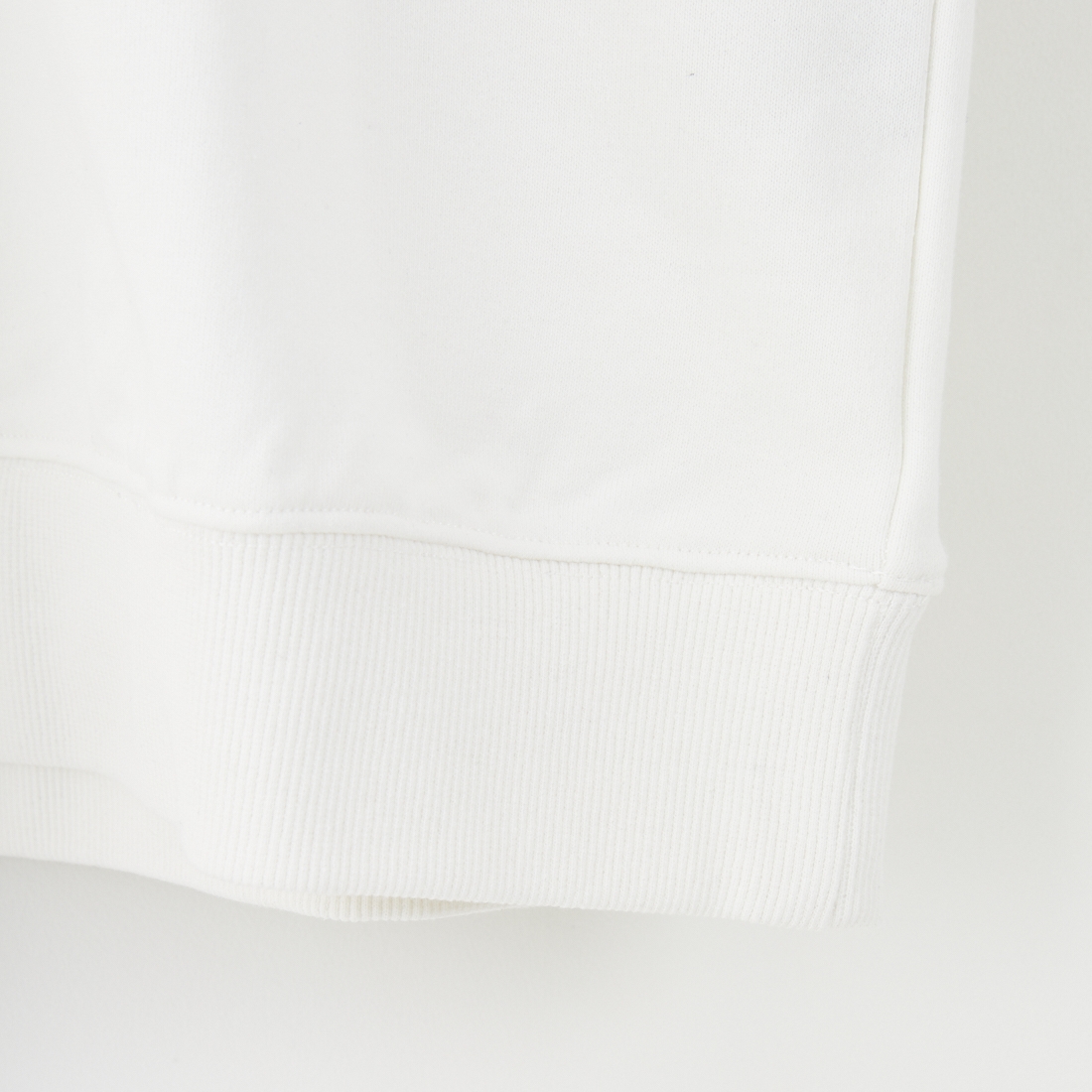 JEANSFACTORY × NANGA [ジーンズファクトリー × ナンガ] 別注 バック刺繍ロゴ クルーネックスウェット [NW2505-JF] WHITE