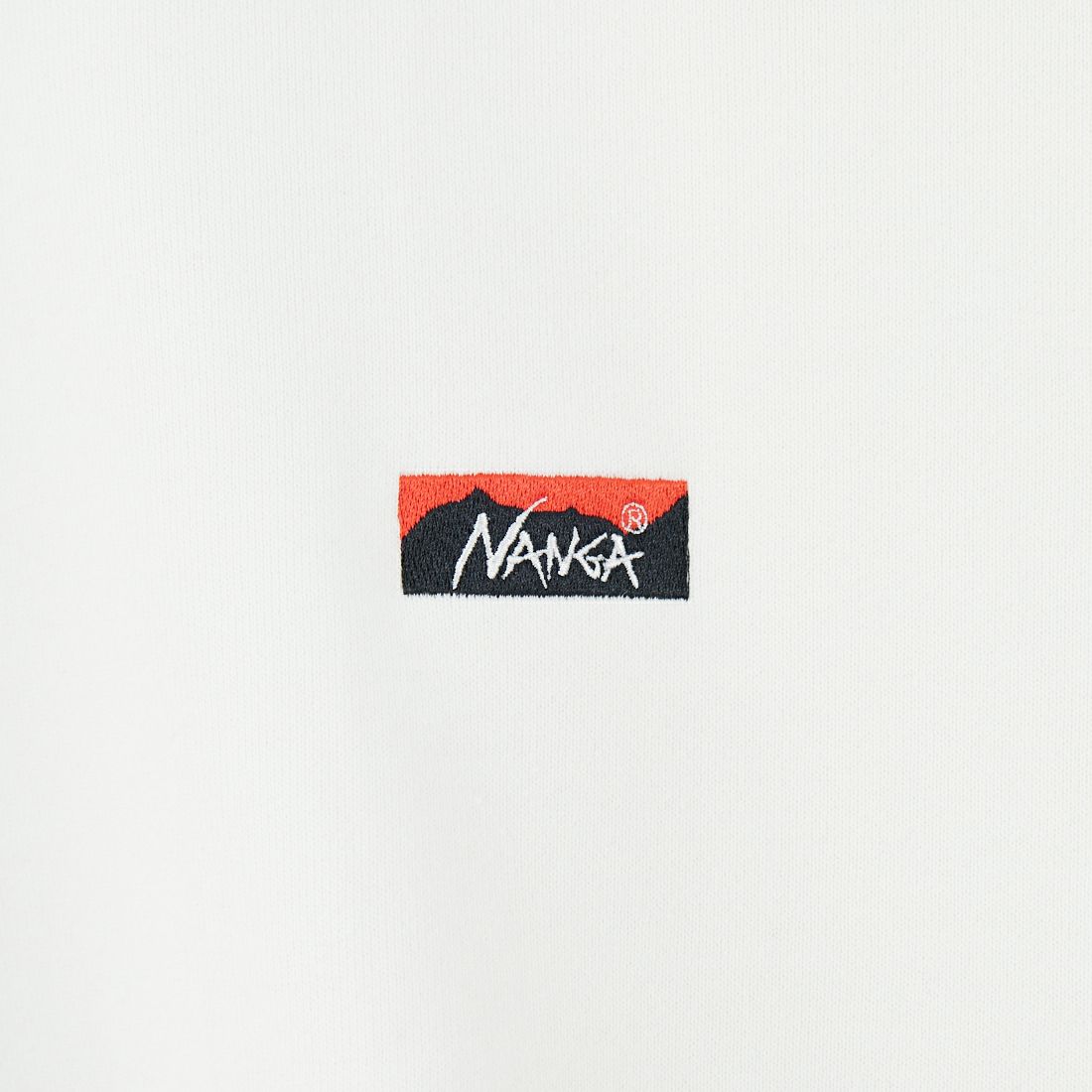 JEANSFACTORY × NANGA [ジーンズファクトリー × ナンガ] 別注 バック刺繍ロゴ クルーネックスウェット [NW2505-JF] WHITE