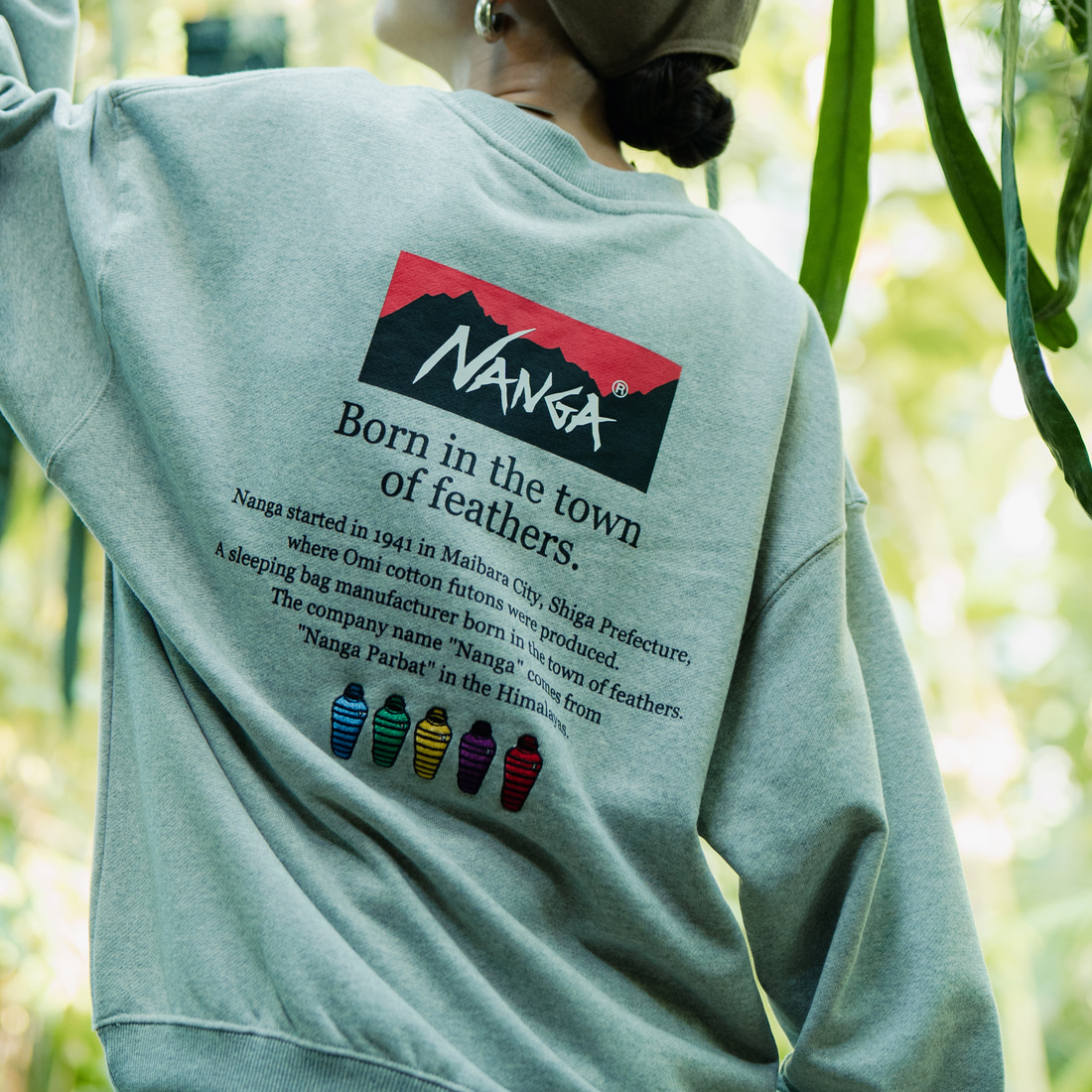 JEANSFACTORY × NANGA [ジーンズファクトリー × ナンガ] 別注 ヒストリーロゴ バックプリントスウェット [NW2506-JF] GRAY