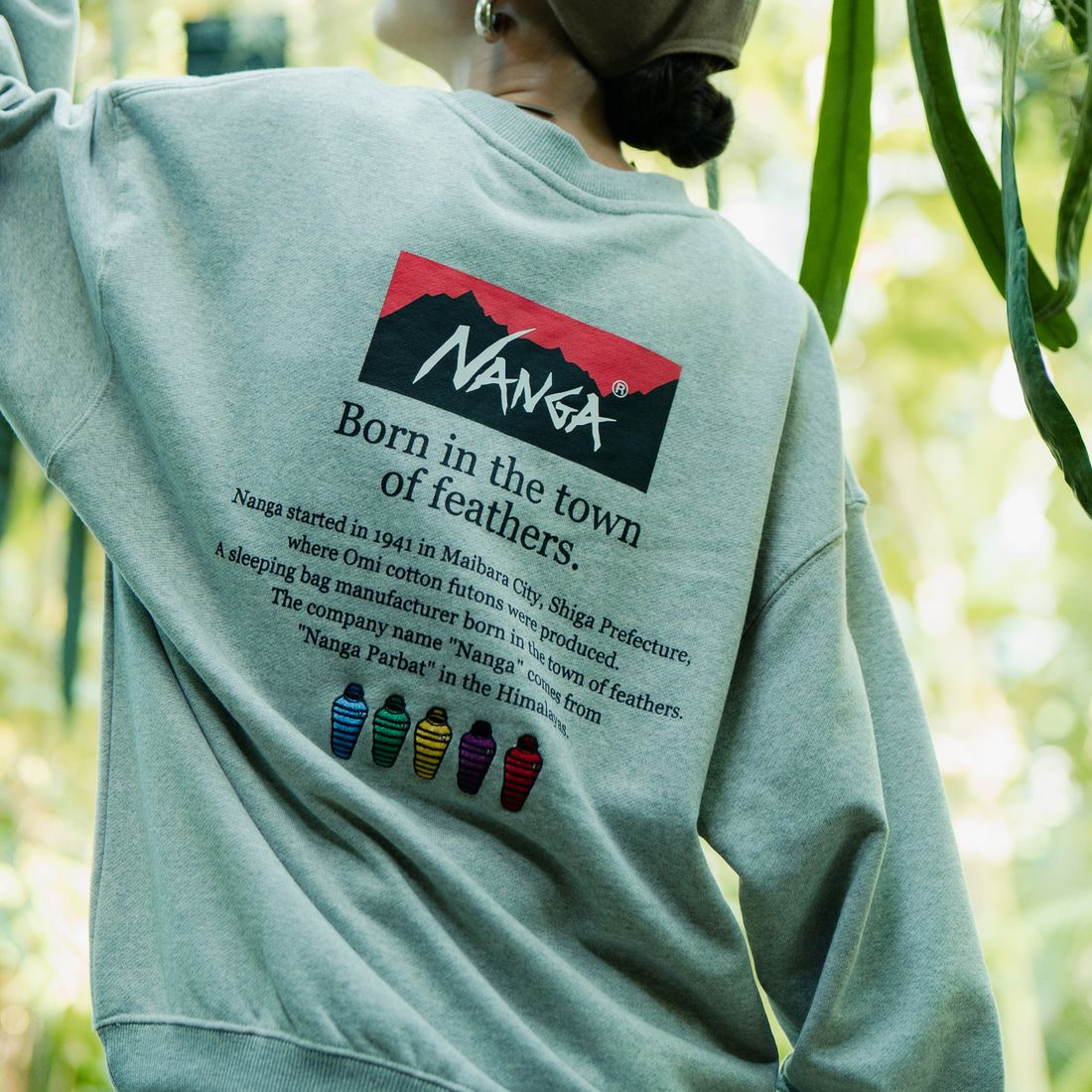 JEANSFACTORY × NANGA [ジーンズファクトリー × ナンガ] 別注 ヒストリーロゴ バックプリントスウェット [NW2506-JF] GRAY