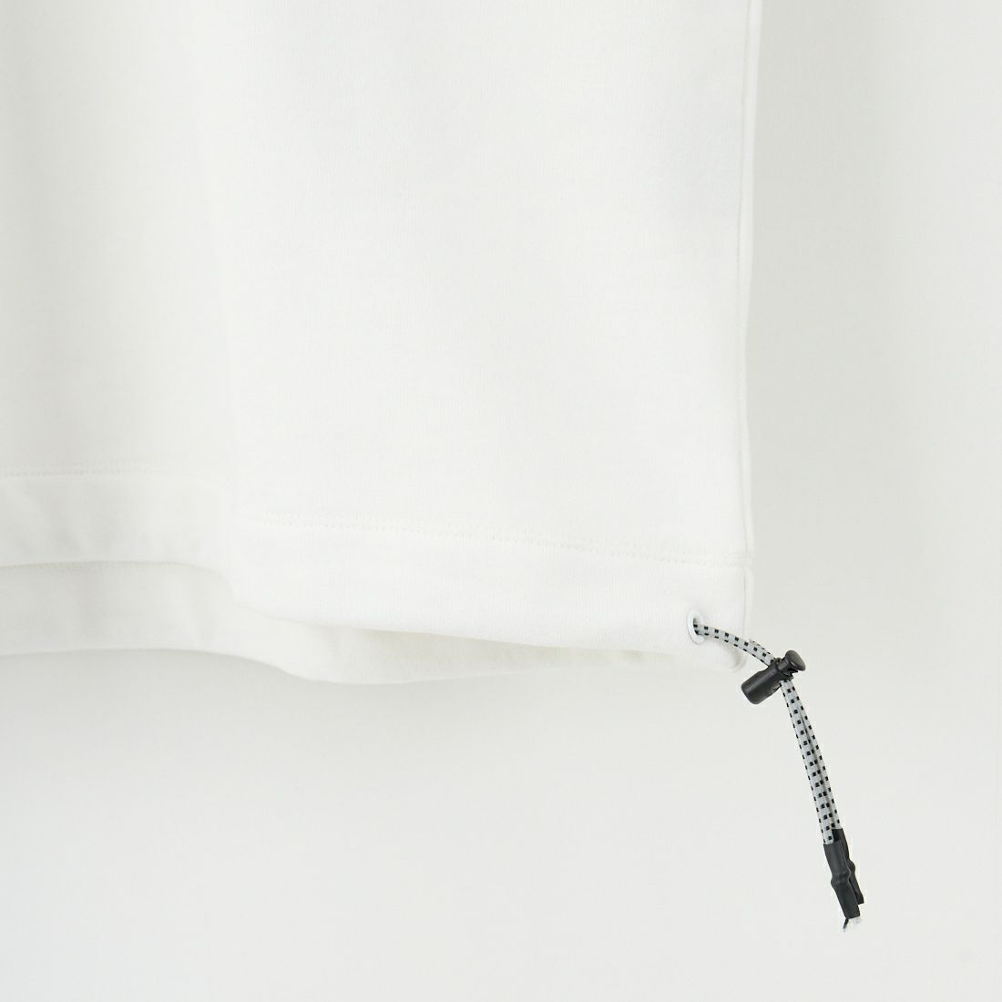 JEANSFACTORY × NANGA [ジーンズファクトリー × ナンガ] 別注 ワンポイント刺繍ロゴ ドローコードスウェット [NW2507-JF] WHITE