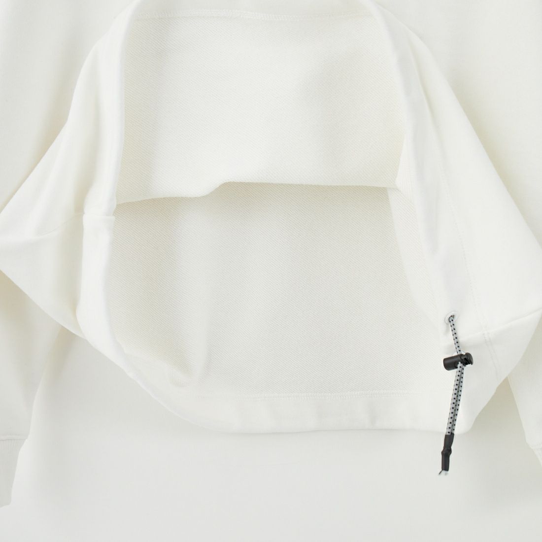 JEANSFACTORY × NANGA [ジーンズファクトリー × ナンガ] 別注 ワンポイント刺繍ロゴ ドローコードスウェット [NW2507-JF] WHITE