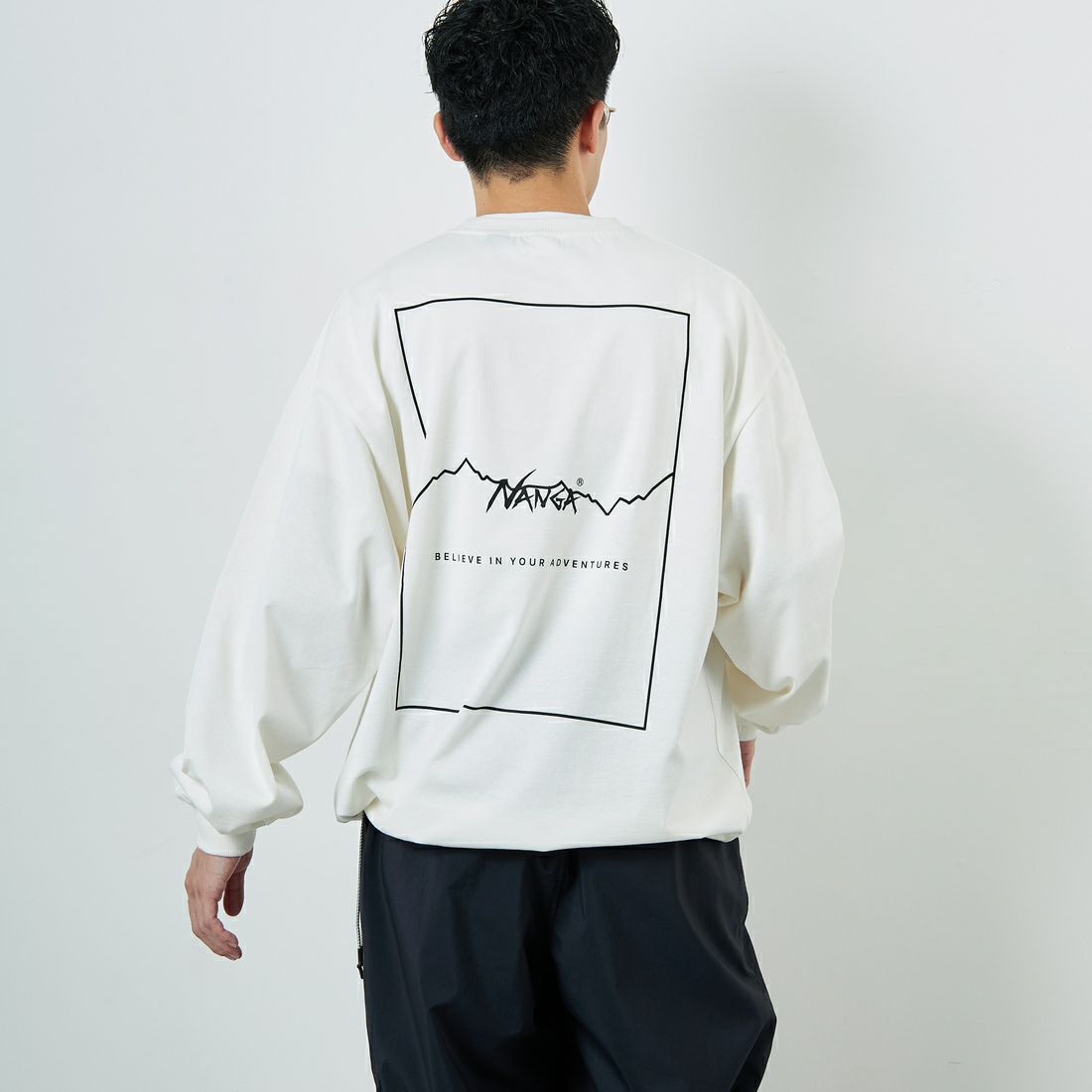 WHITE&&モデル身長：168cm 着用サイズ：L&&