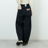 ヤヌーク yanuk laura ローラ 23インチ ブラック カーブテーパード 楽天市場】Women's ヤヌーク YANUK ローラ（カーブテーパード