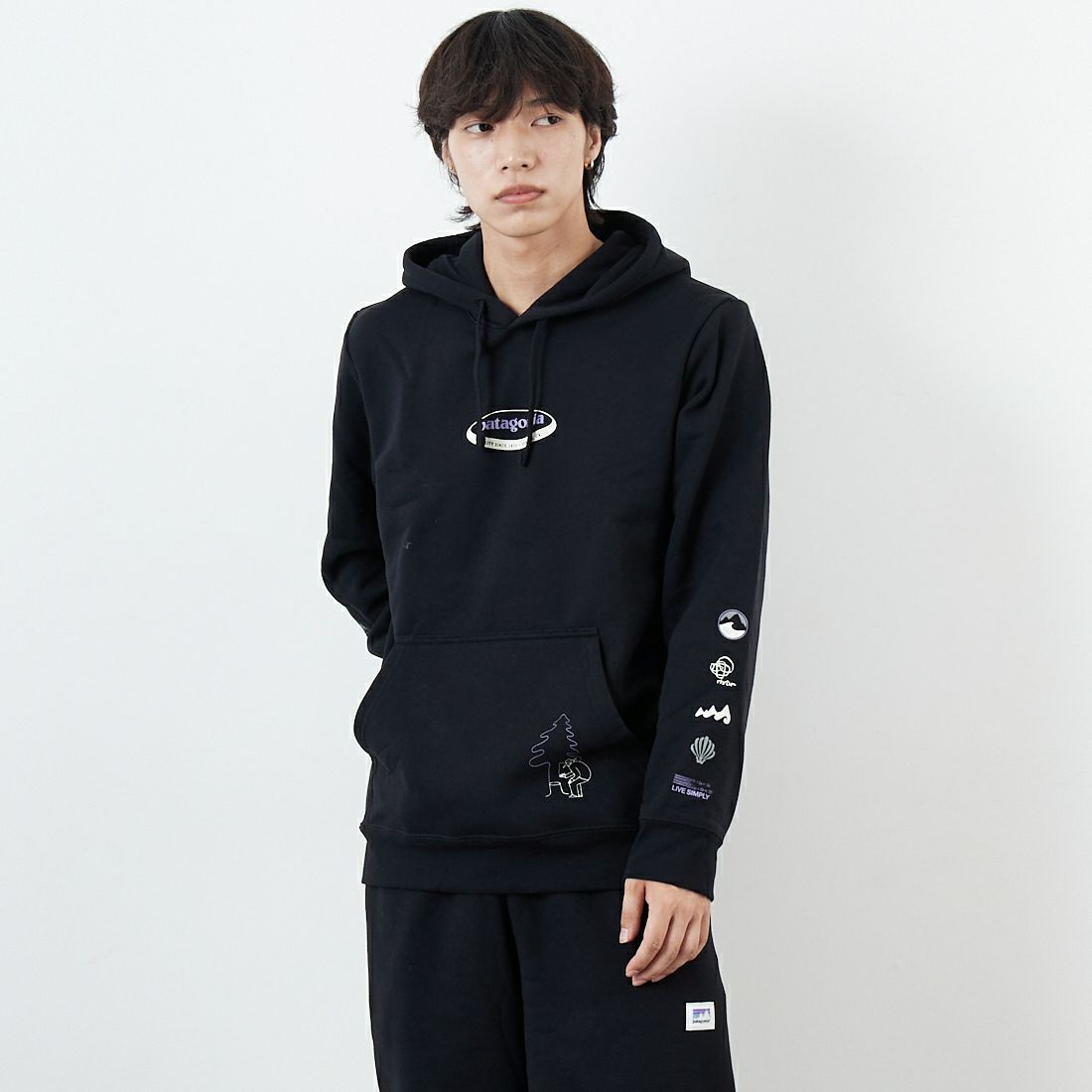 patagonia [パタゴニア] ロング ウェイ ラウンド アップライザル フーディ [39719] BLK &&モデル身長：179cm 着用サイズ：M&&