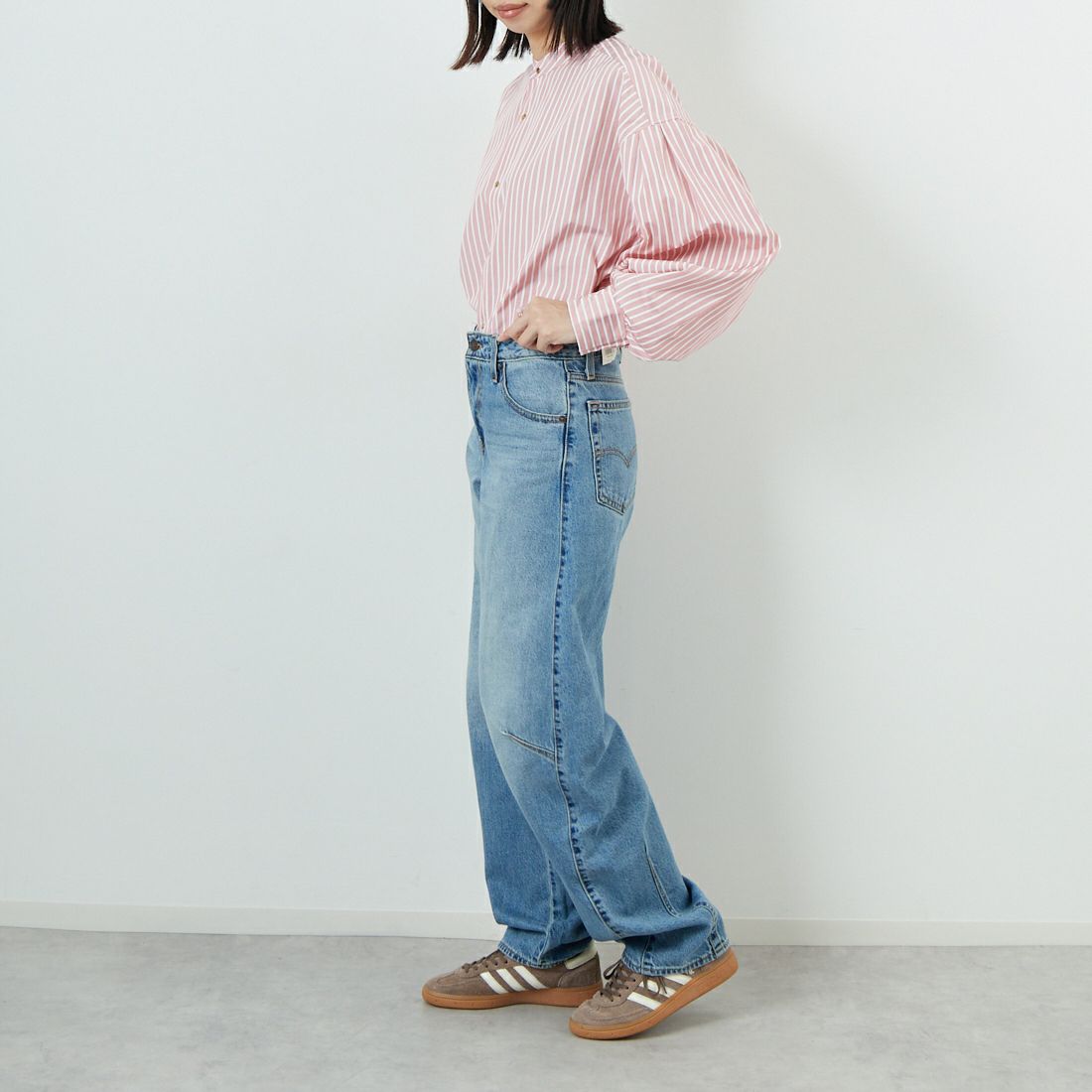 LEVI'S [リーバイス] バギーダッドバレルジーンズ [0039A-00] 02 EASY DA &&モデル身長：162cm 着用サイズ：25&&