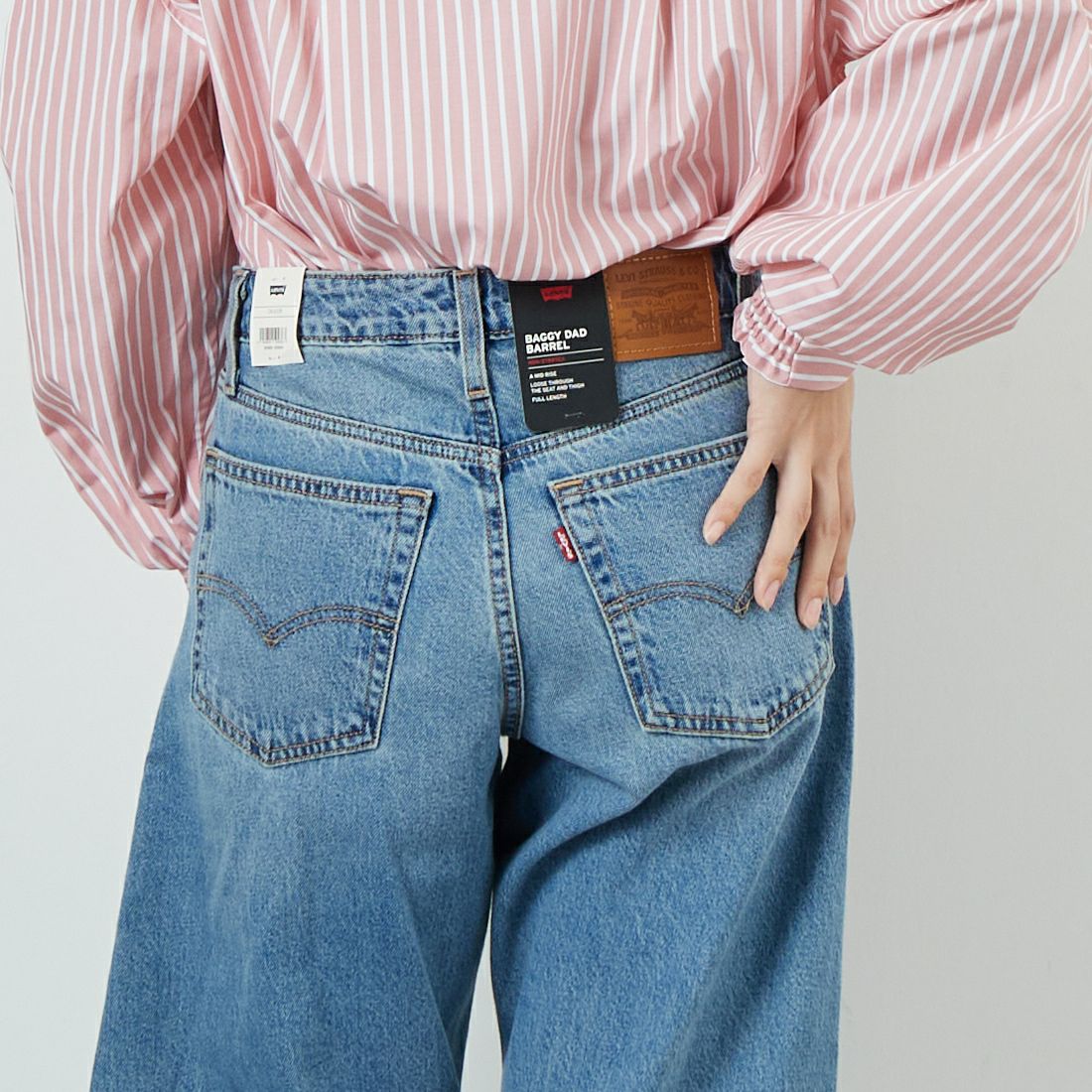 LEVI'S [リーバイス] バギーダッドバレルジーンズ [0039A-00] 02 &&モデル身長：162cm 着用サイズ：25&&