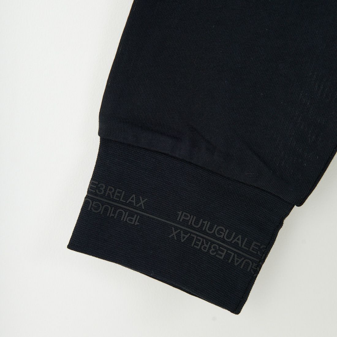 1PIU1UGUALE3 RELAX [ウノ ピゥ ウノ ウグァーレ トレ] ダブルロゴラインロングTシャツ [UST-25106] SN90 BLACK