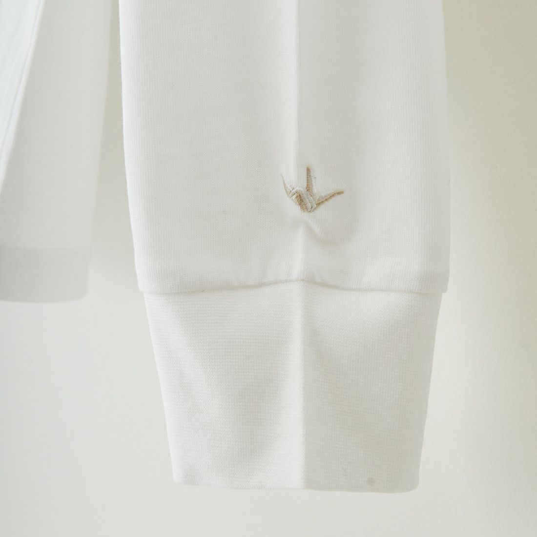 1PIU1UGUALE3 RELAX [ウノ ピゥ ウノ ウグァーレ トレ] スウィッチングロゴロングTシャツ [UST-25132] SN10 WHITE