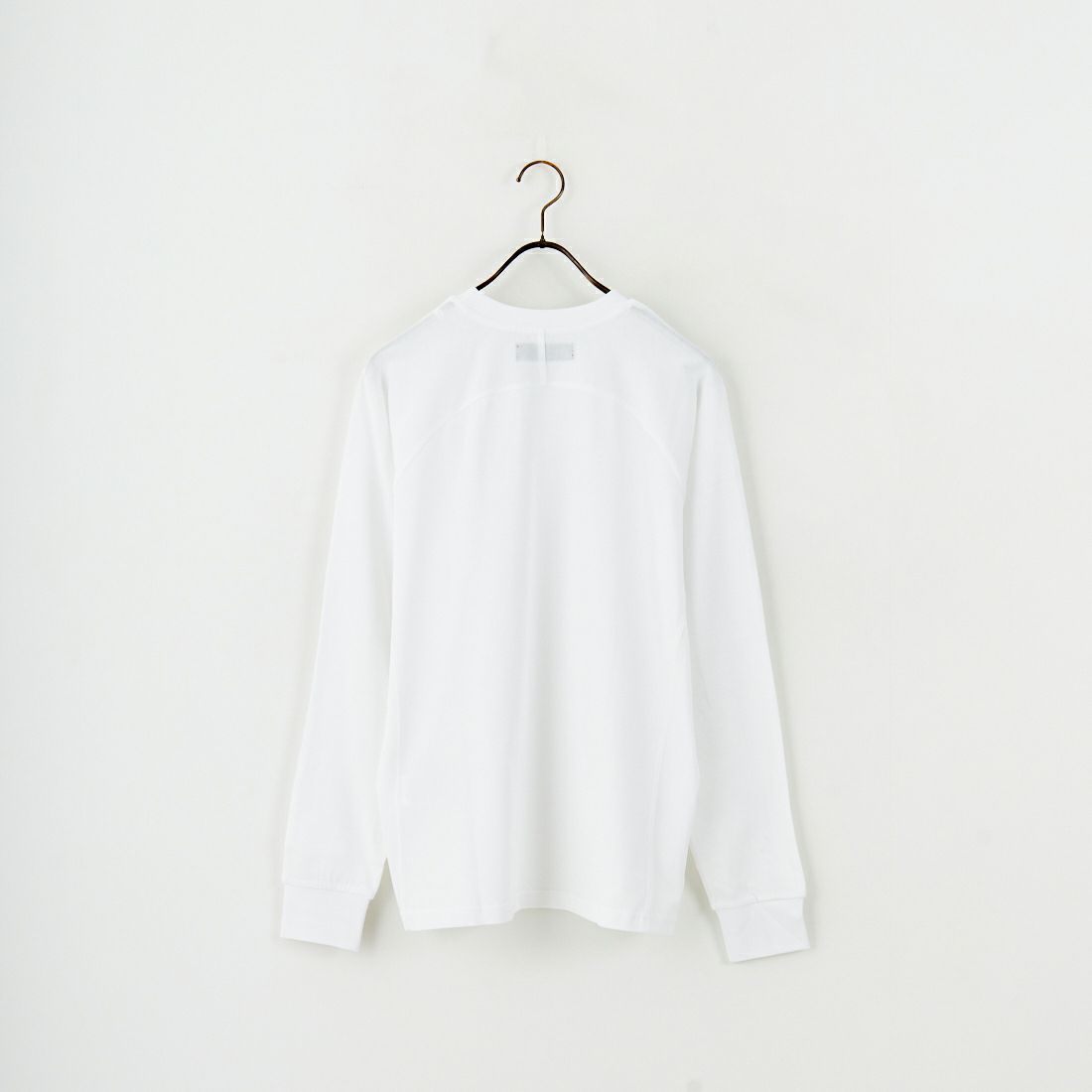 1PIU1UGUALE3 RELAX [ウノ ピゥ ウノ ウグァーレ トレ] プレートロゴロングTシャツ [UST-25134] SN10 WHITE